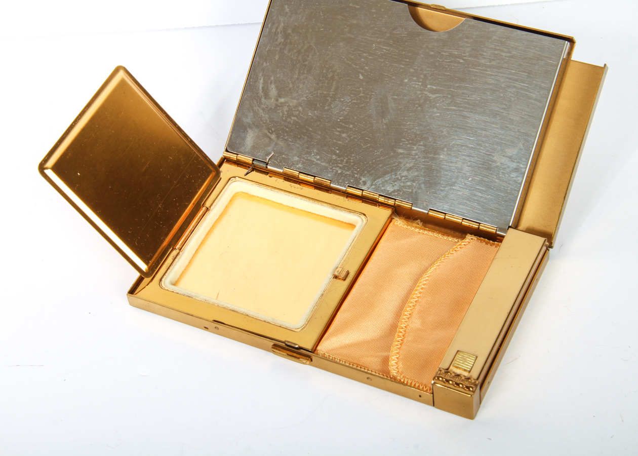 Vintage Compacts Including A Volupe Compact in Original Packaging