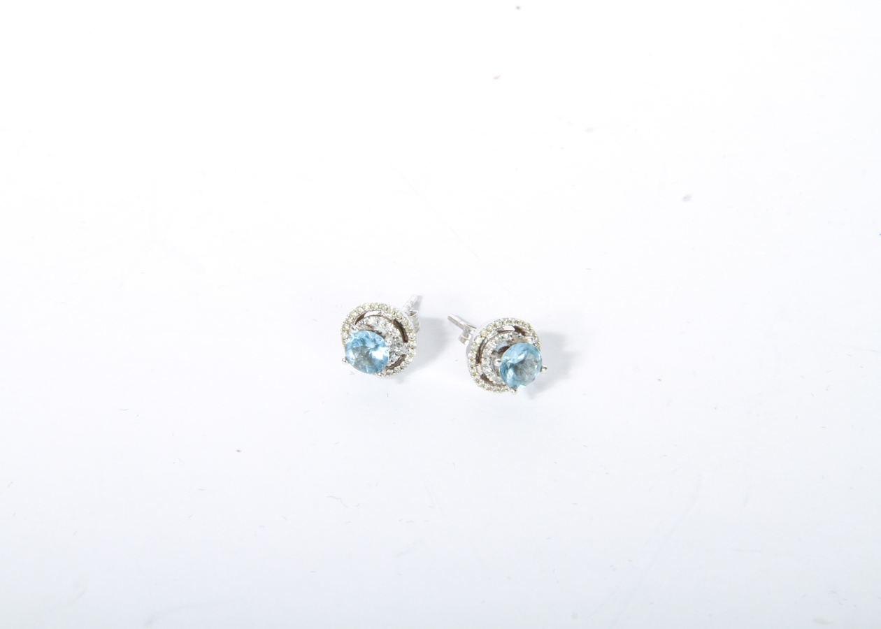 14k White Gold and Aquamarine Studs