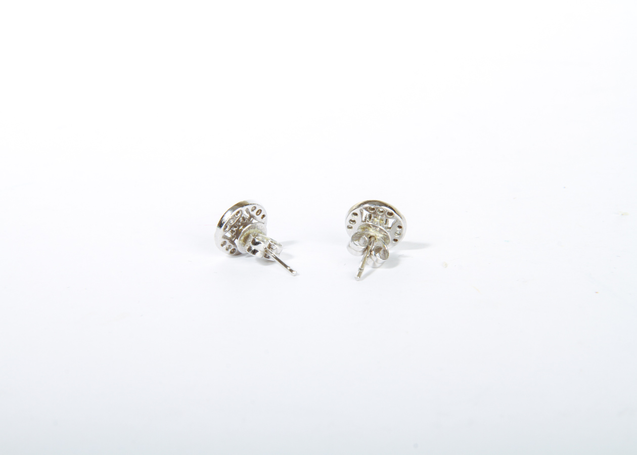 18K White Gold Diamond Studs