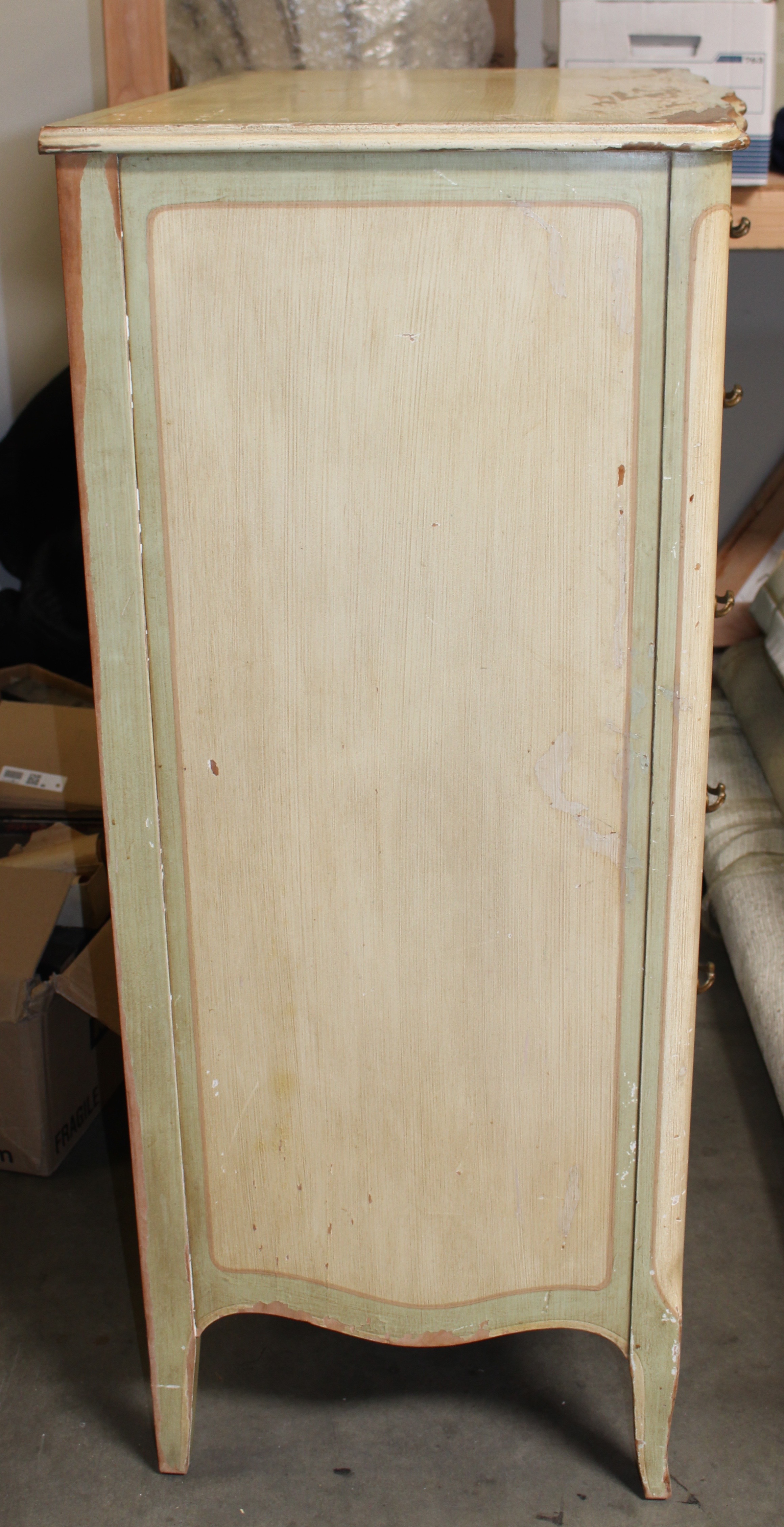 Country Chic Chest of Drawers