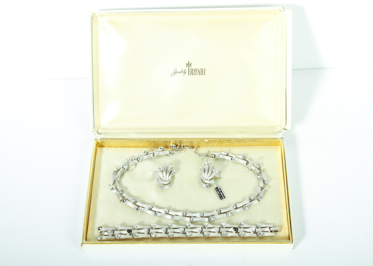 Vintage Trifari Necklace, Bracelet, and Earrings Parure Set
