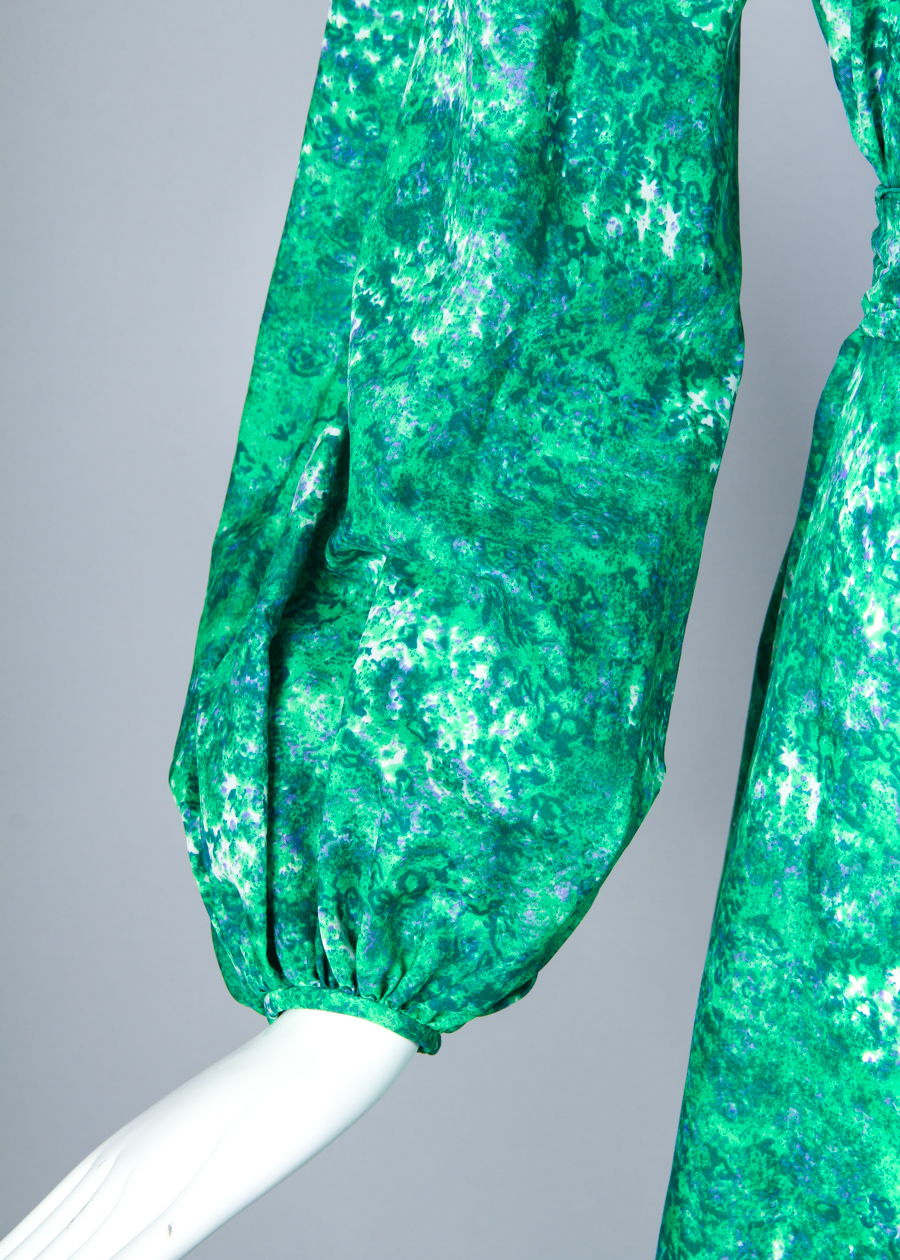 1970s Vintage Bill Tice for Malcolm Starr Floral Print Day Dress