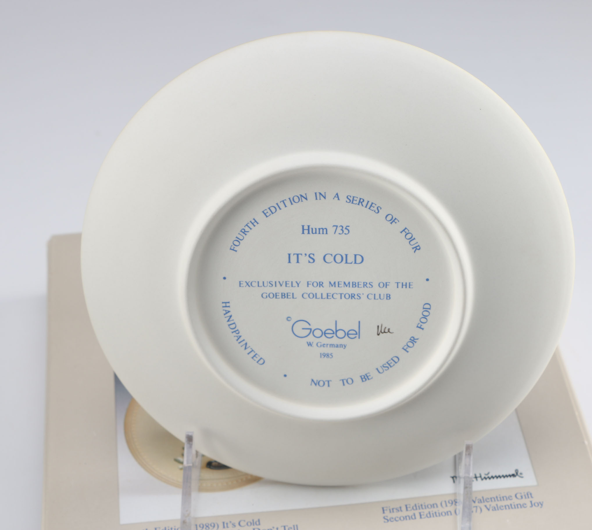 Two Goebel Collector's Club Plates 1987 and 1989