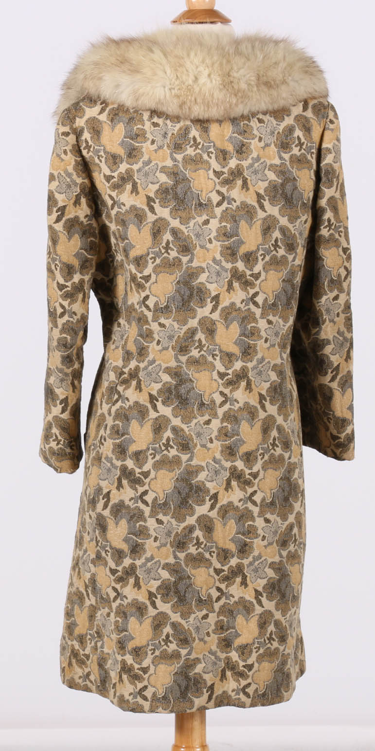 Vintage 1960s Winkelman's Tapestry Coat with Fox Fur Collar
