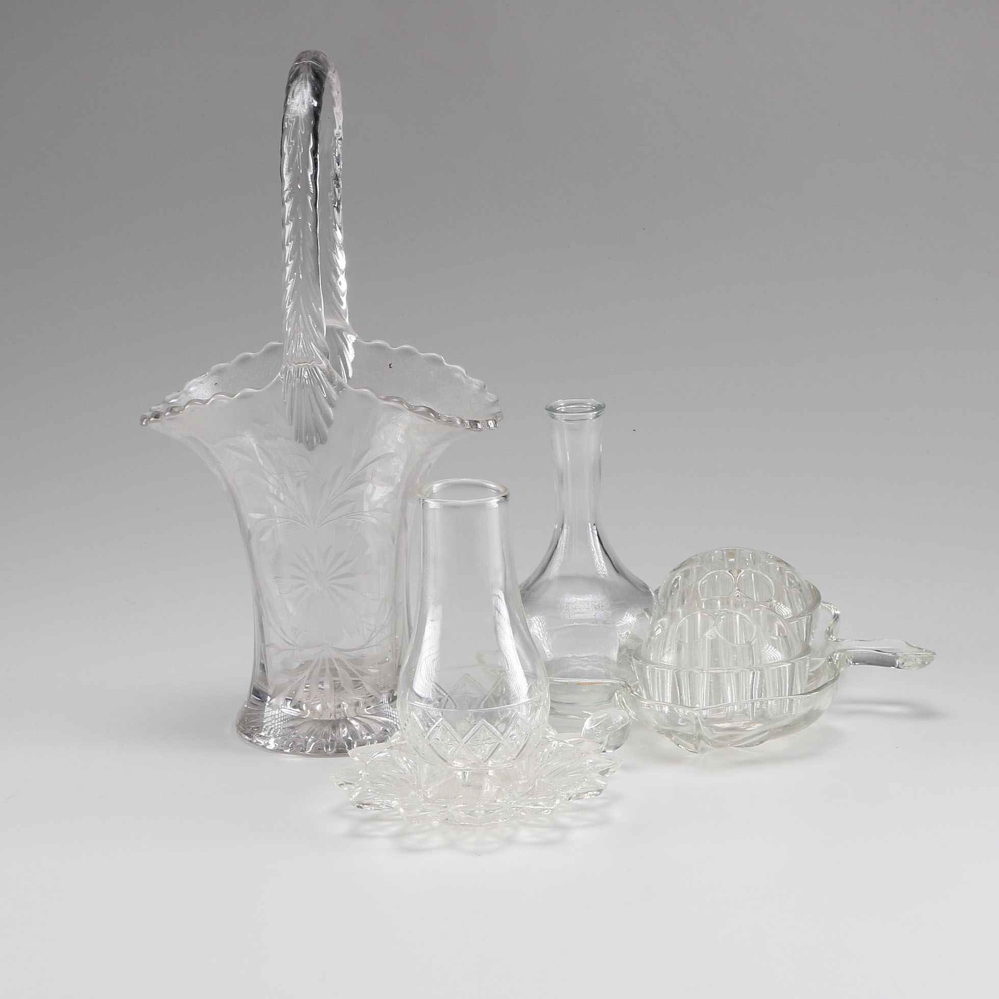Assortment of Glassware Items