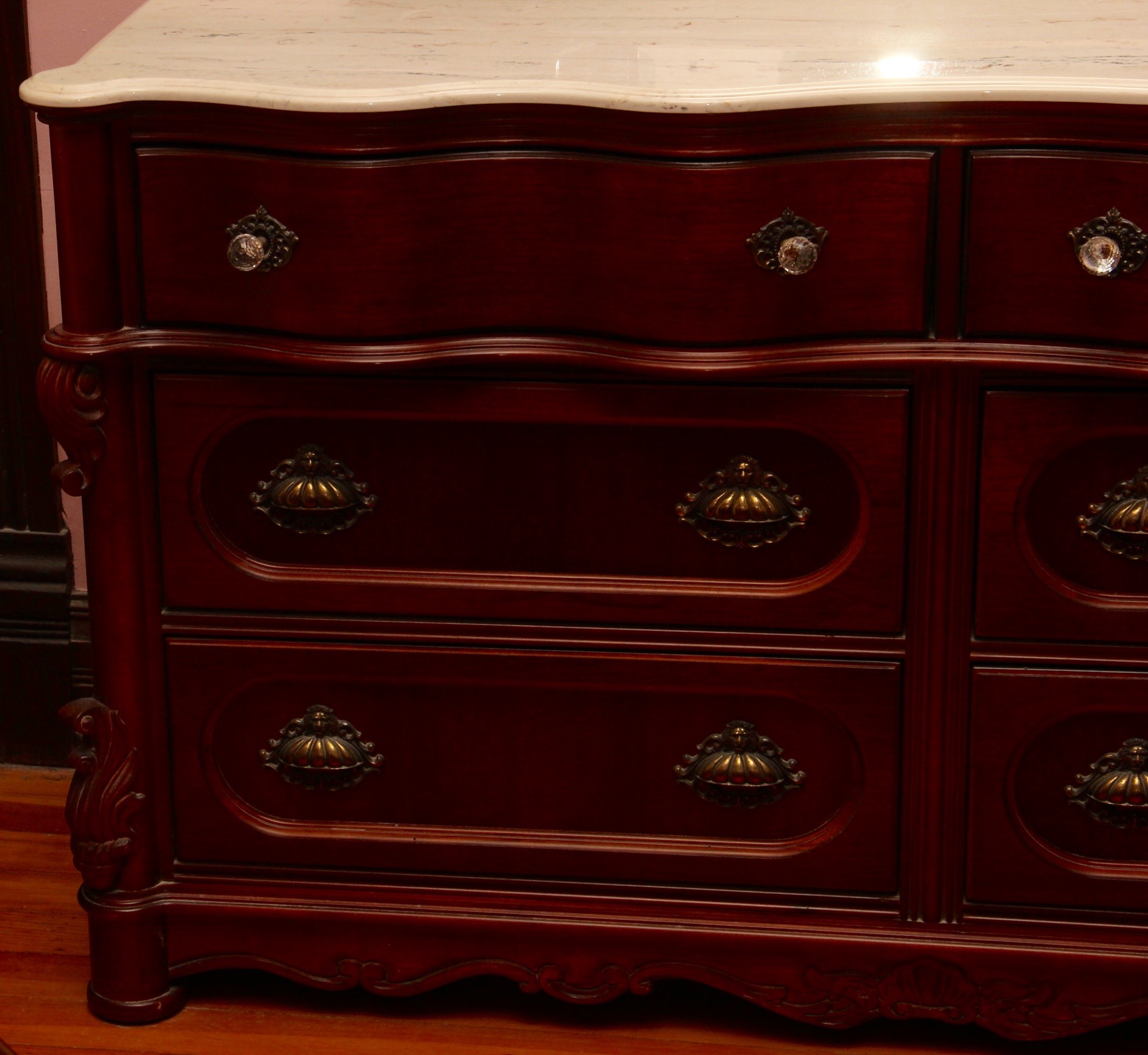 Pulaski Furniture Mahogany Reproduction Victorian Style Marble Top Dresser with Mirror