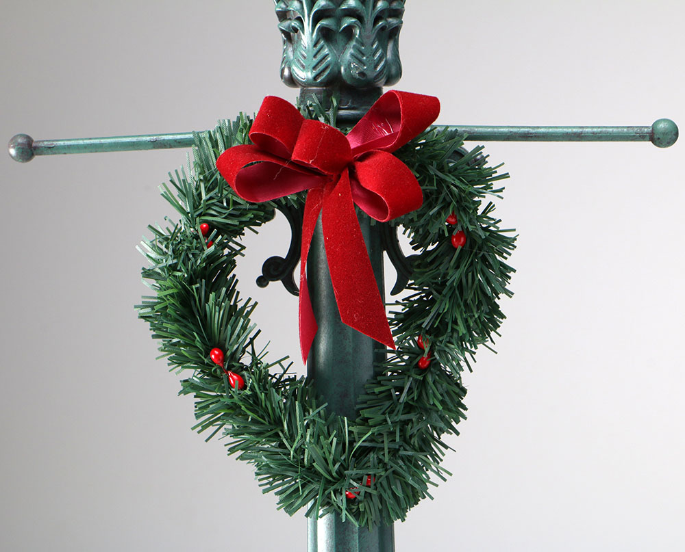 Vintage 36 Inch Christmas Lamp Post Decor
