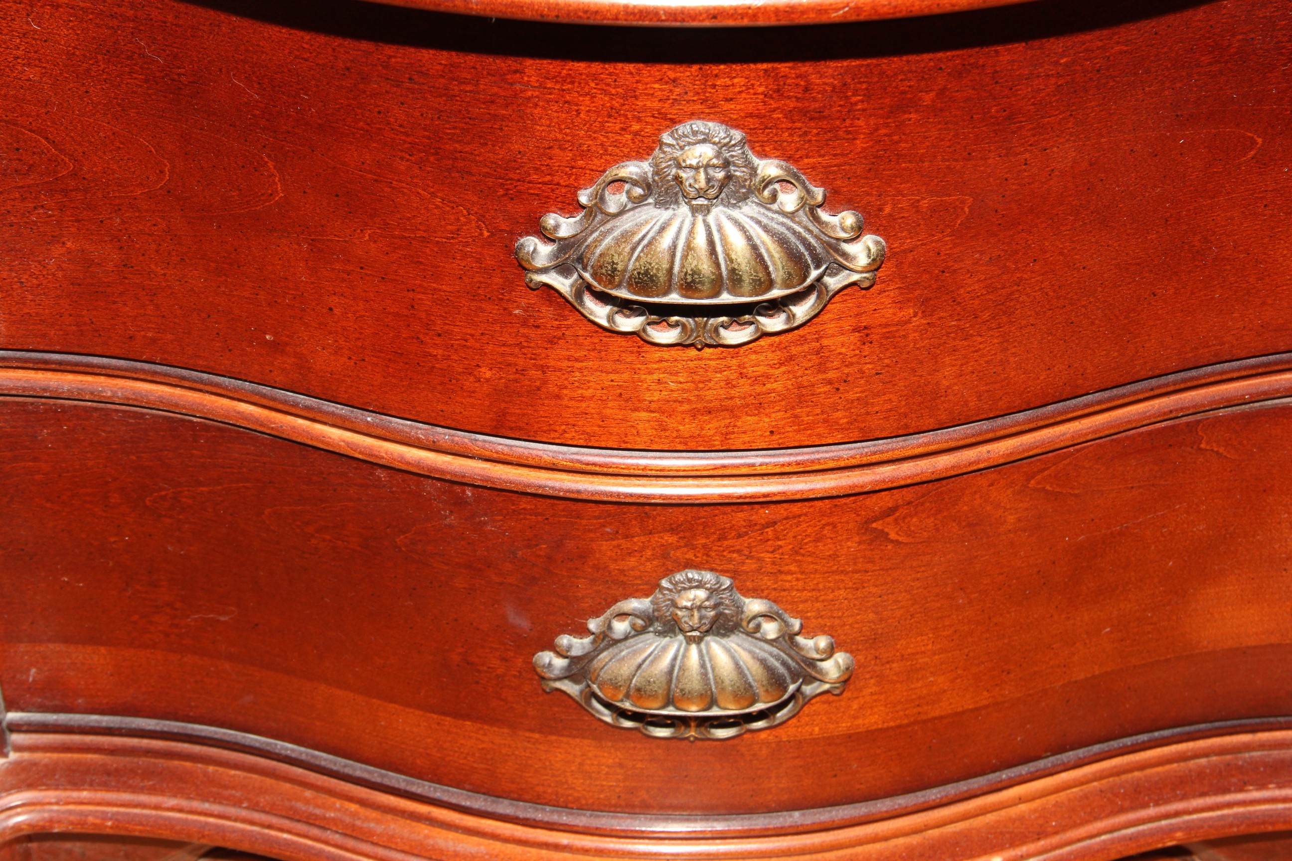 Pulaski Furniture Mahogany Victorian Reproduction Marble Top Nightstand