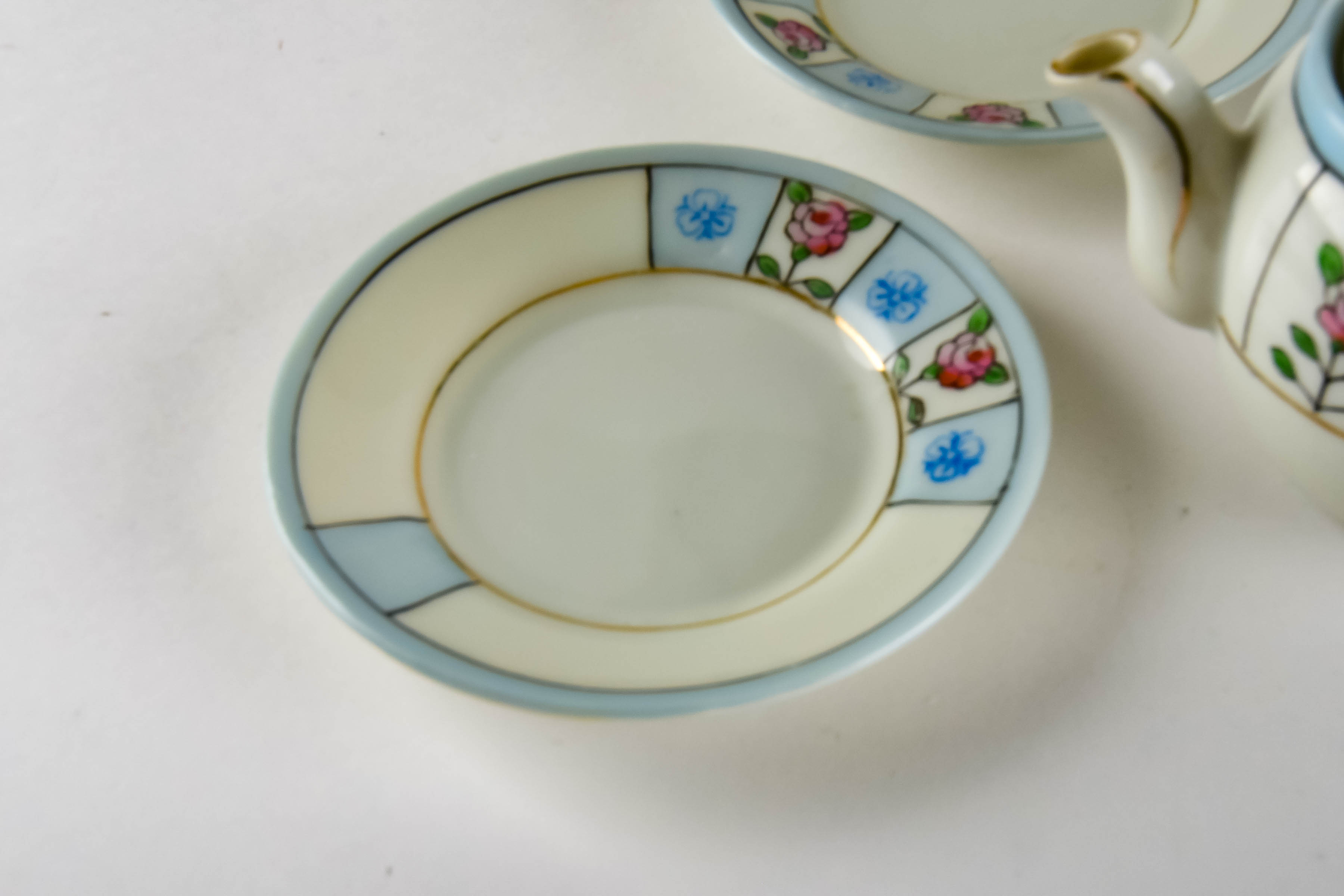 Vintage Child's Tea Set
