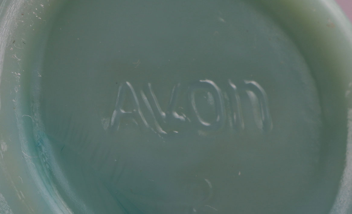 Assorted Milk Glass Including Avon Pieces