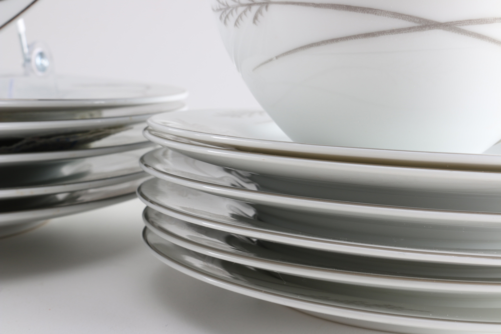 Mikasa Fine China Set for Six