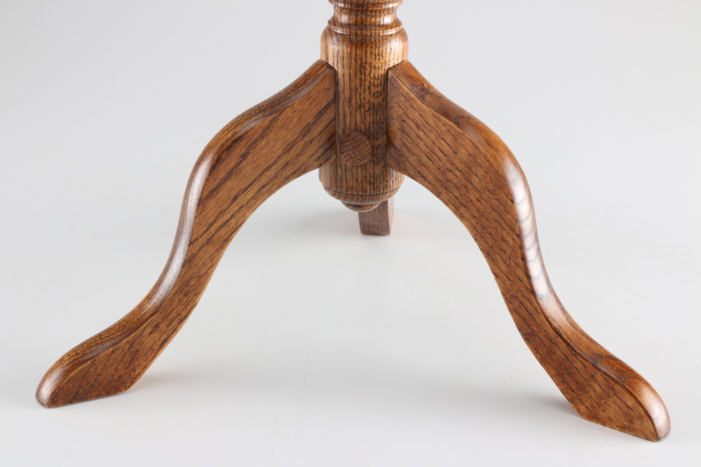 Federal Style Candlestand Table