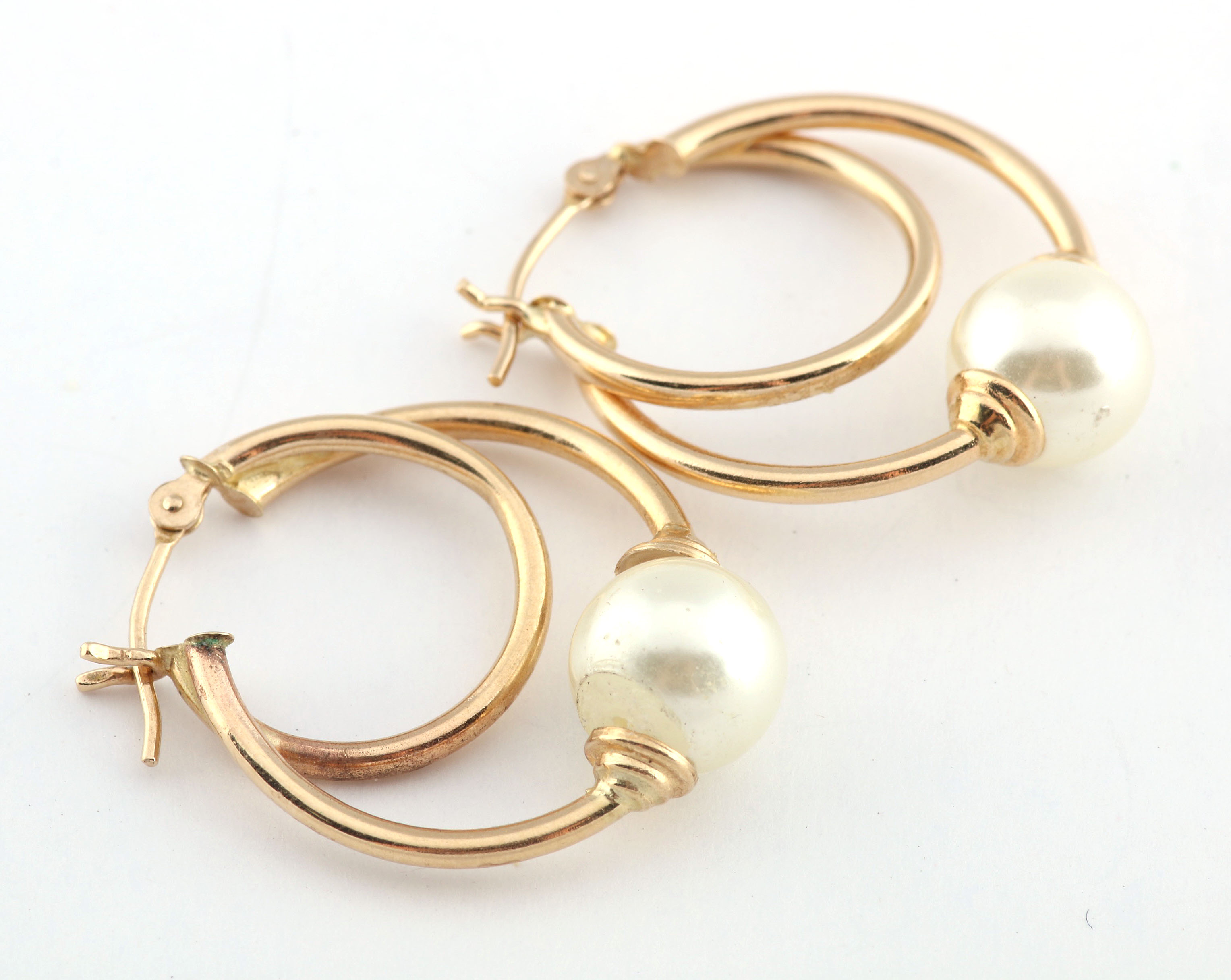14K Yellow Gold and Faux Pearl Bracelet and Earrings