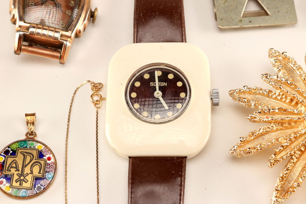 Collection of Vintage Costume Jewelry