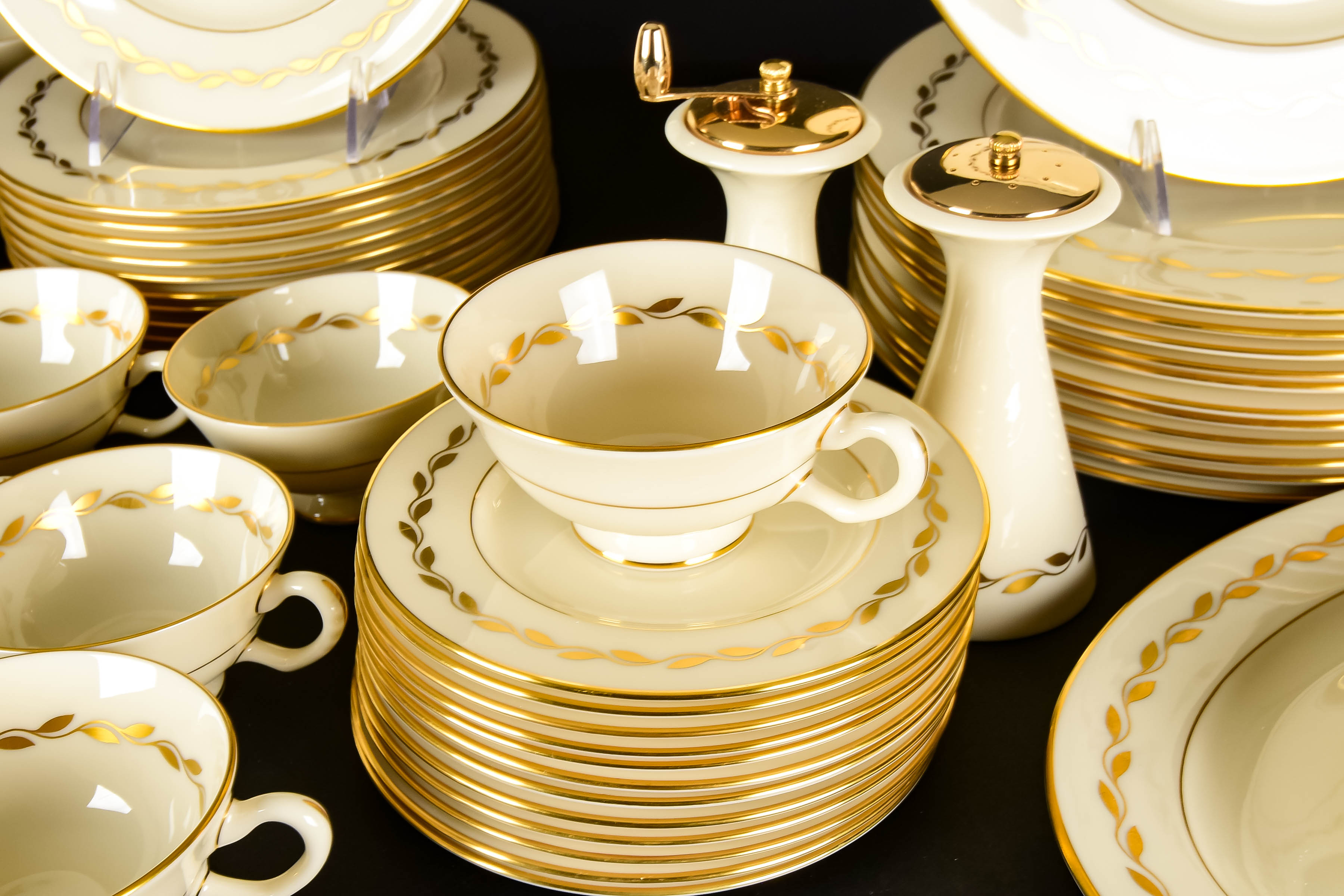Lenox "Golden Wreath" China Set