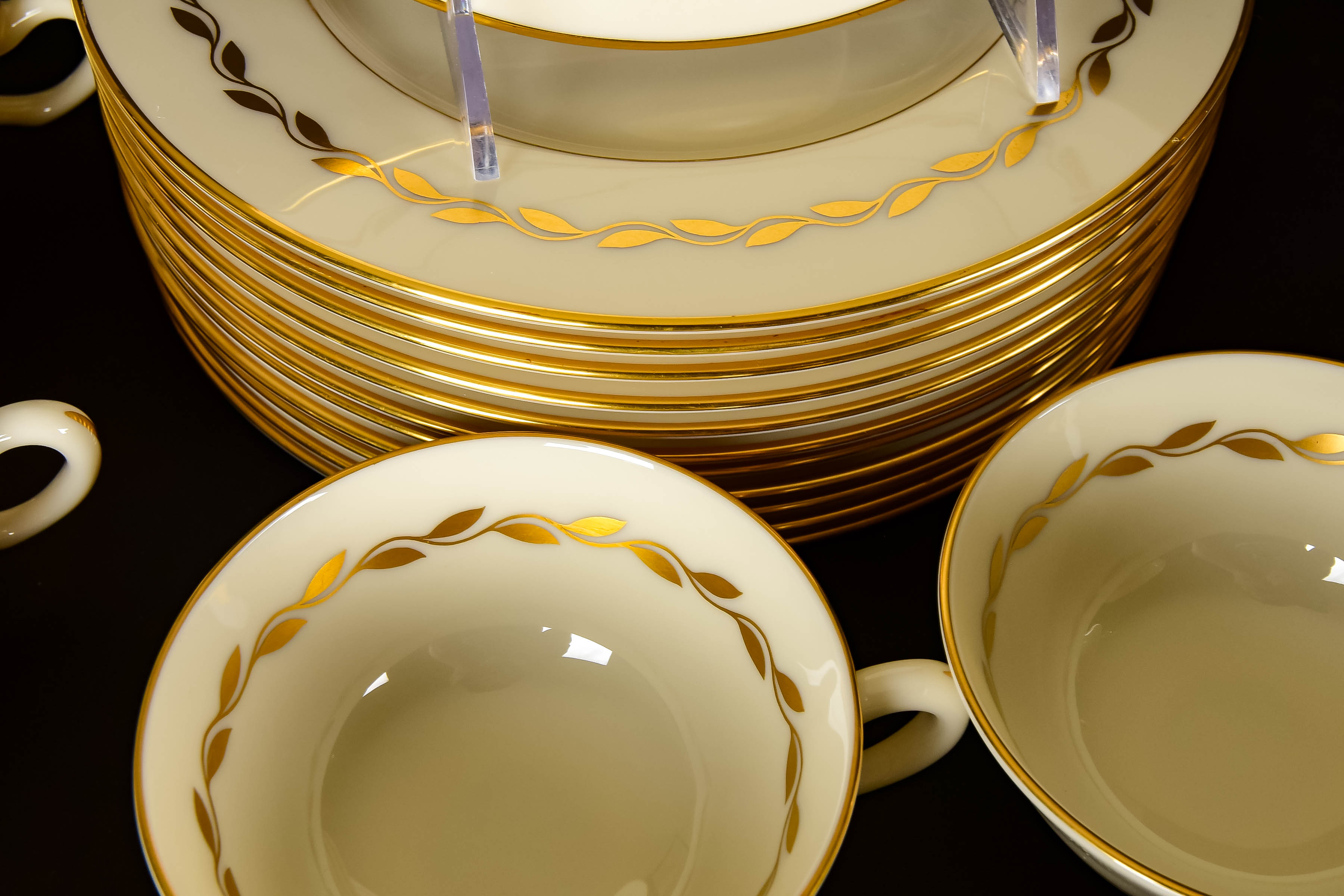 Lenox "Golden Wreath" China Set