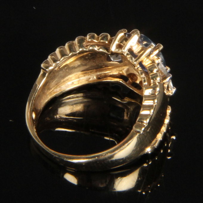 14K Yellow Gold Sapphire Ring