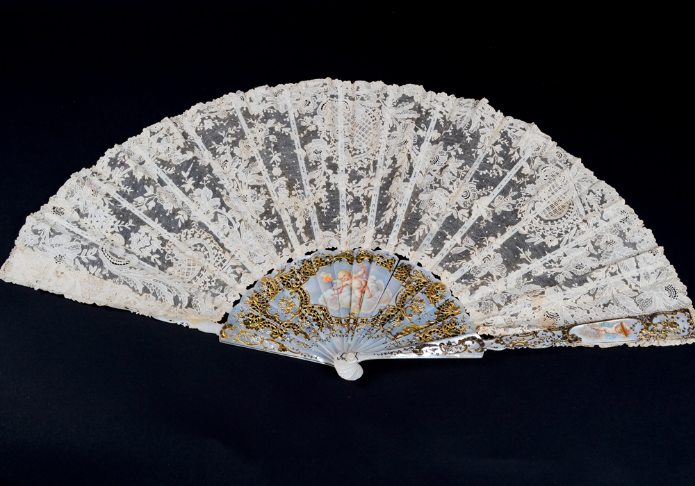 Hand Painted Mother of Pearl and Lace Fan