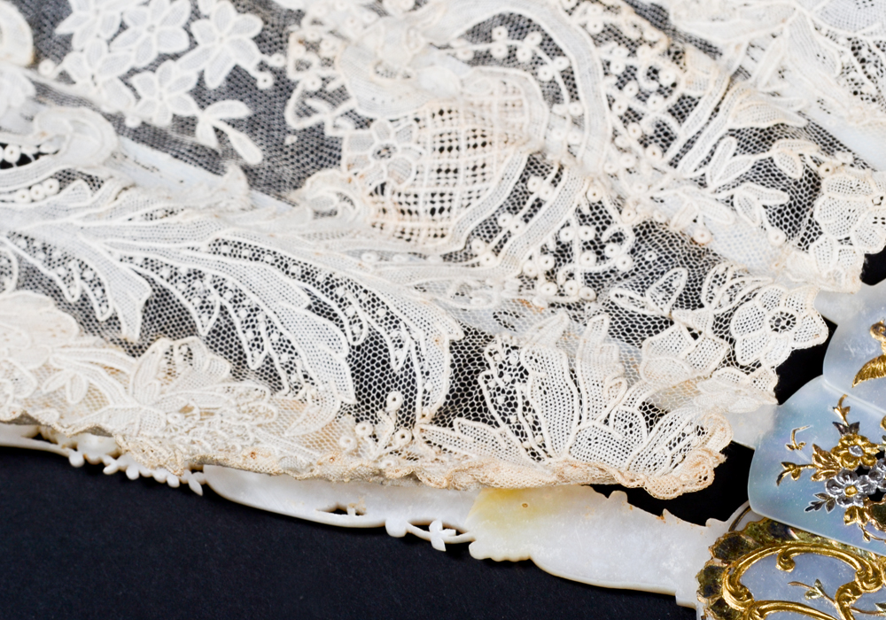 Hand Painted Mother of Pearl and Lace Fan