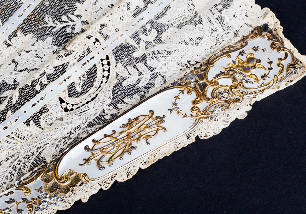 Hand Painted Mother of Pearl and Lace Fan