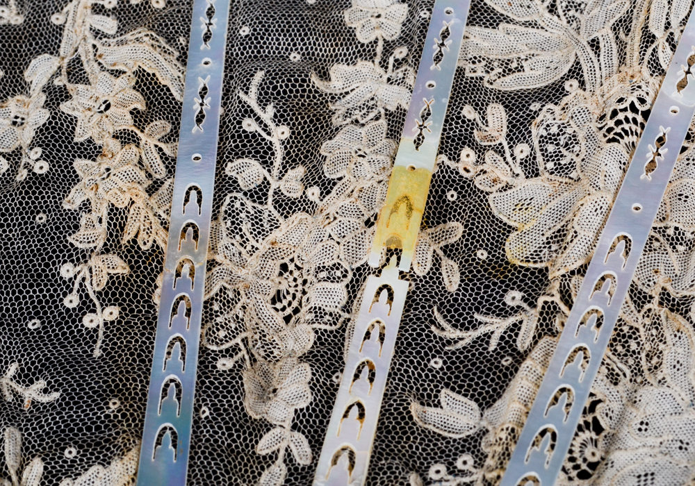 Hand Painted Mother of Pearl and Lace Fan