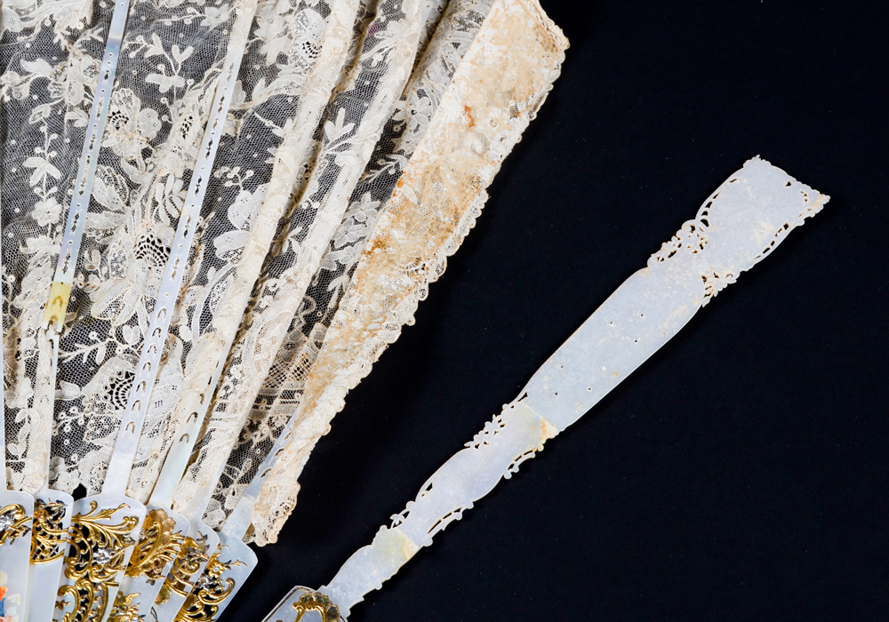 Hand Painted Mother of Pearl and Lace Fan