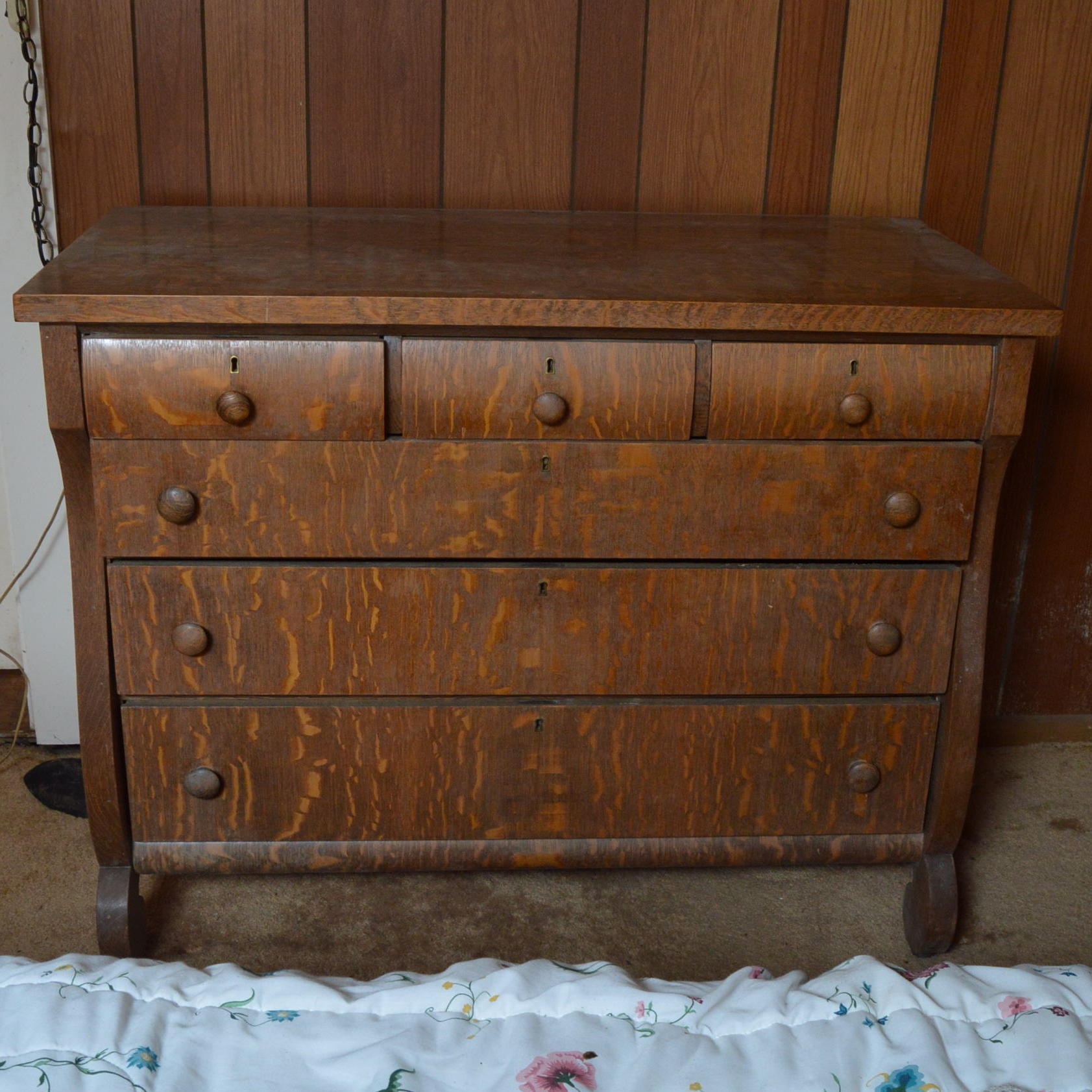 Quartersawn Oak Veneer Chest of Drawers
