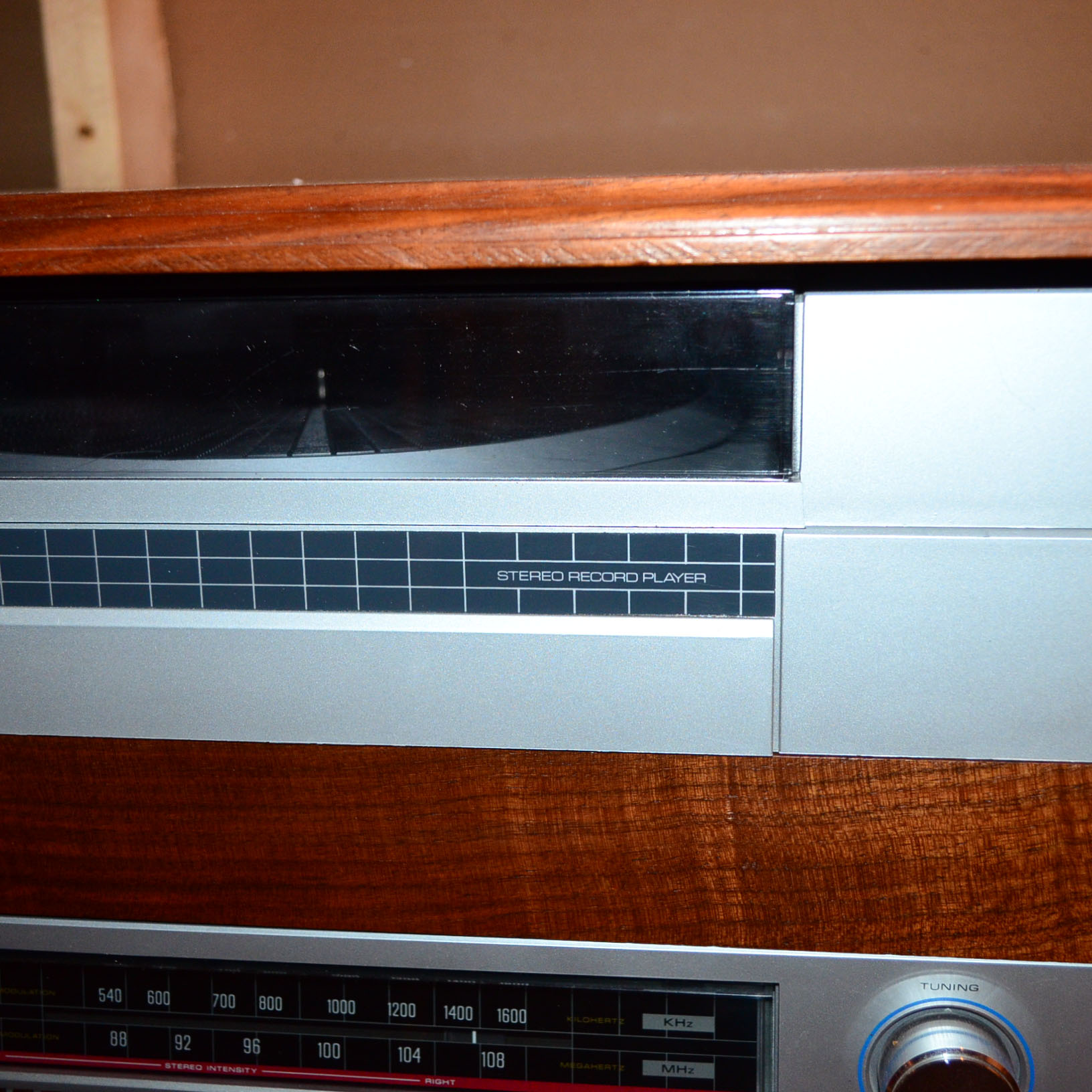 Stereo Cabinet With Soundesign Stereo Equipment