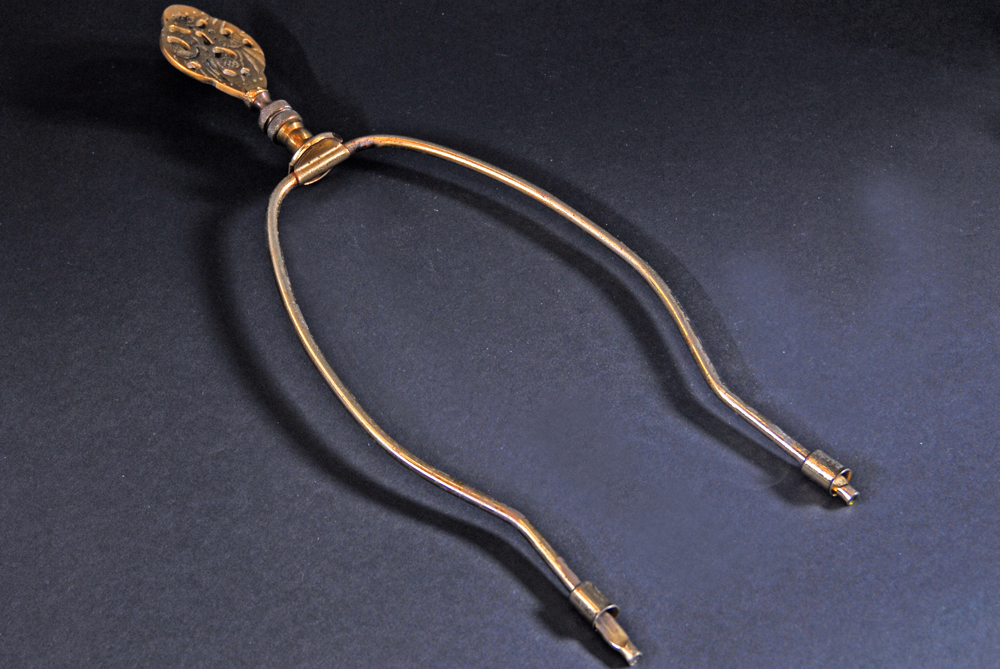 Asian Themed Canister Base Table Lamp