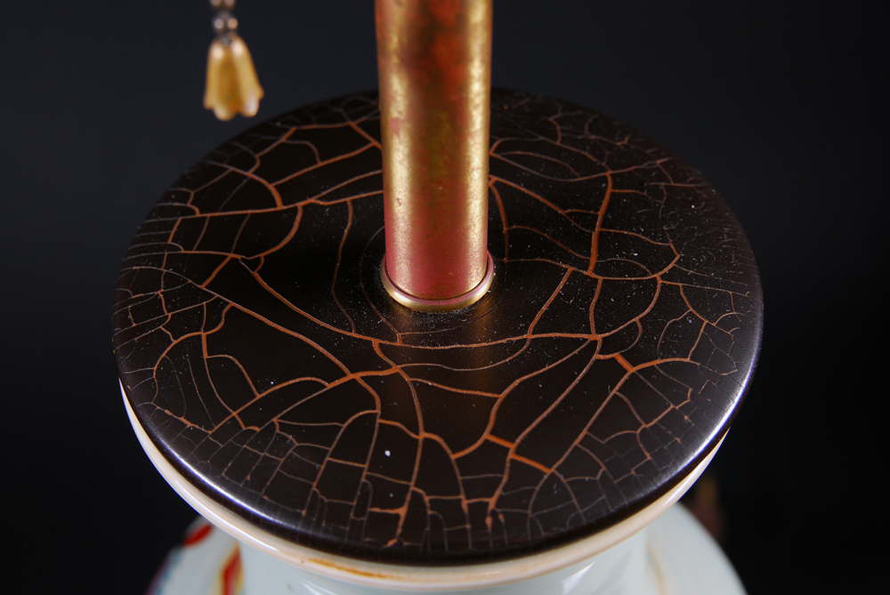 Ceramic Chinese Motif Table Lamp