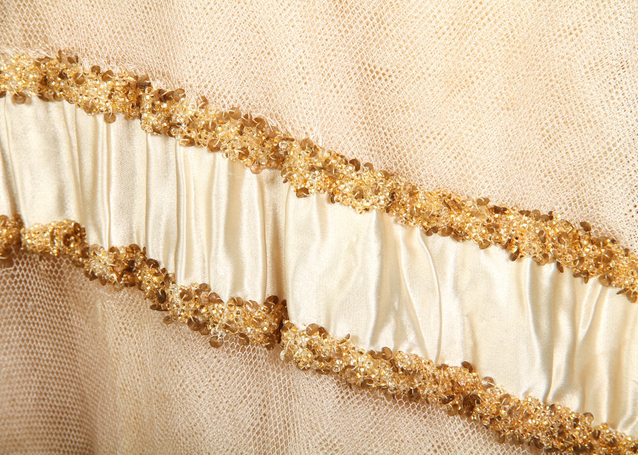 Vintage 1950s Silk and Tulle Straples Evening Dress