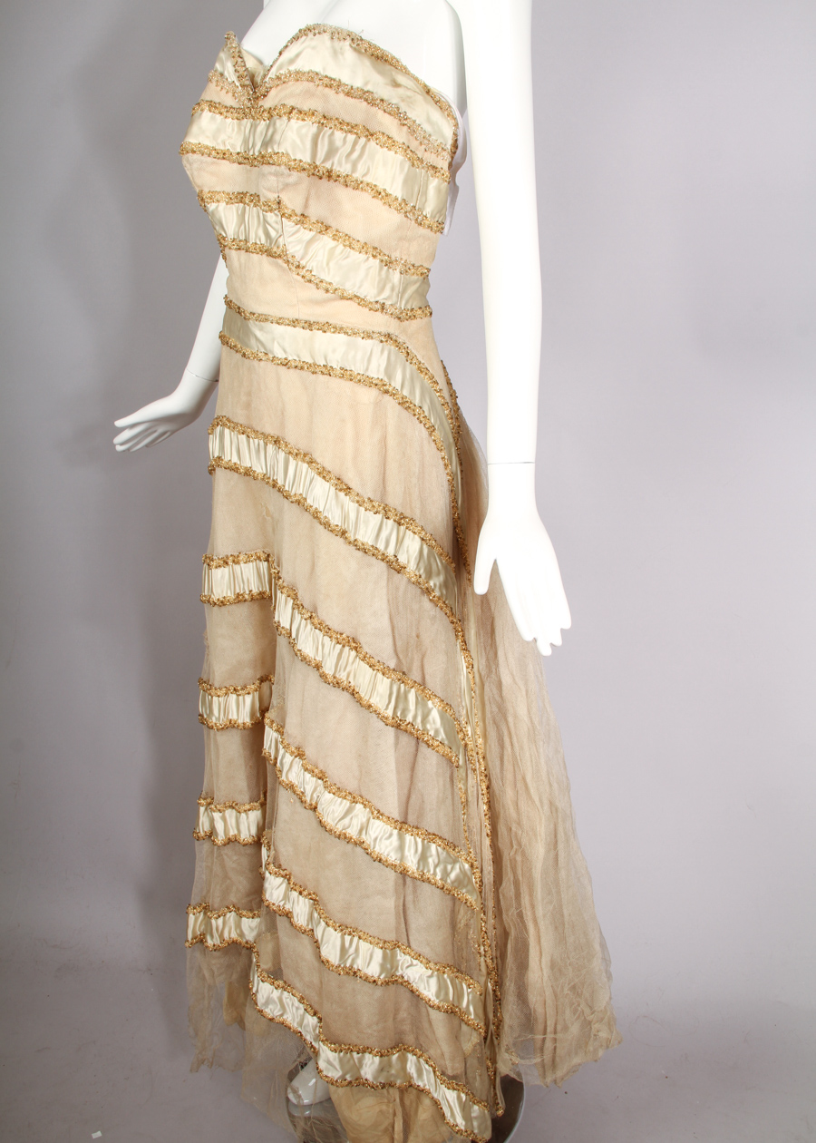 Vintage 1950s Silk and Tulle Straples Evening Dress