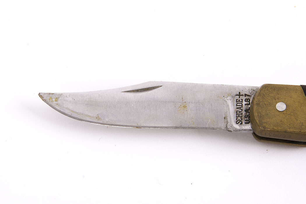 Schrade LB7 Uncle Henry Bear Paw Lockback Folding Knives Pair