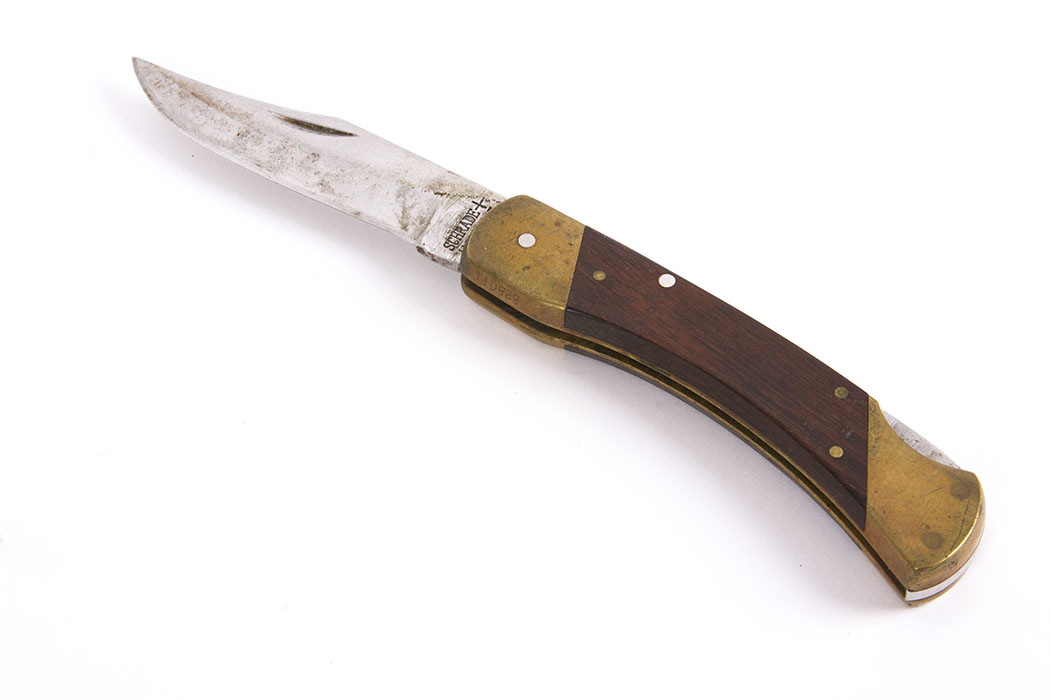 Schrade LB7 Uncle Henry Bear Paw Lockback Folding Knives Pair