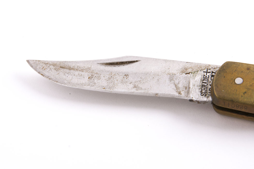 Schrade LB7 Uncle Henry Bear Paw Lockback Folding Knives Pair