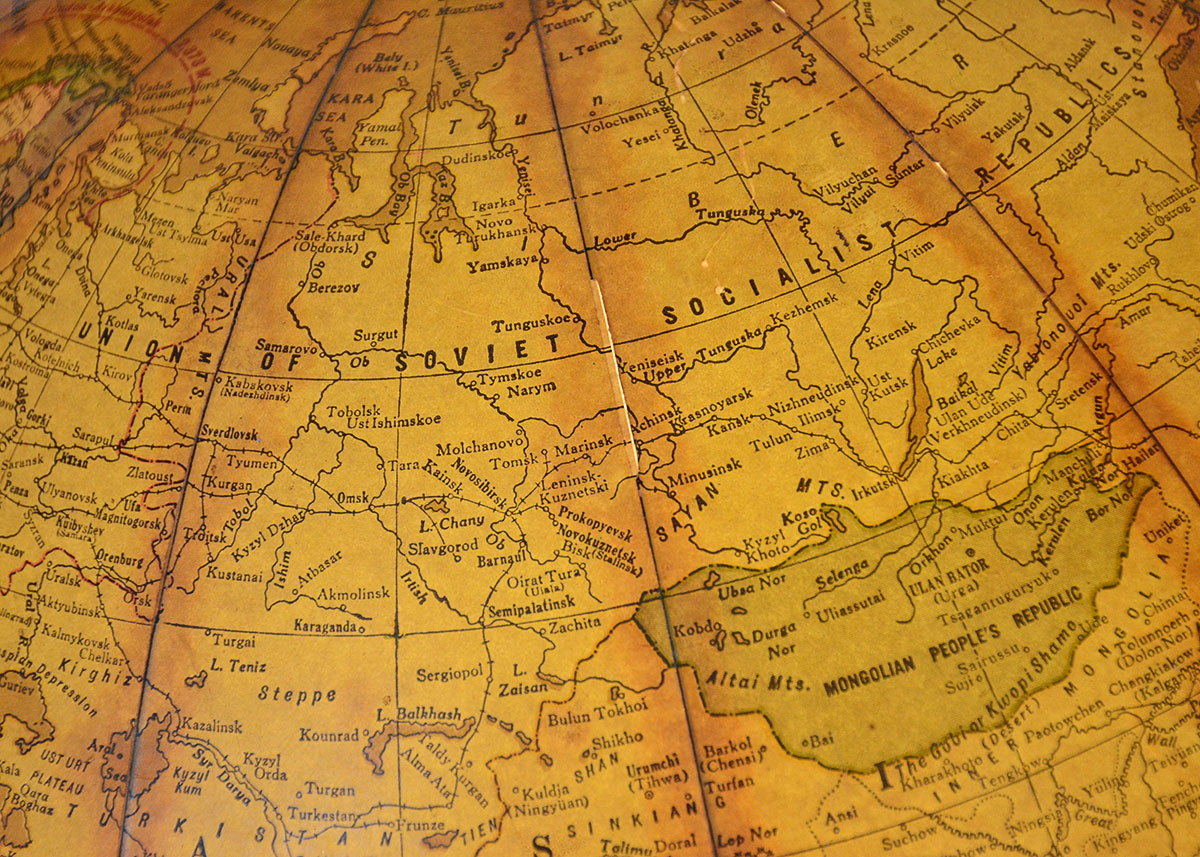 1960s Butler Illuminated Globe with Wooden Stand