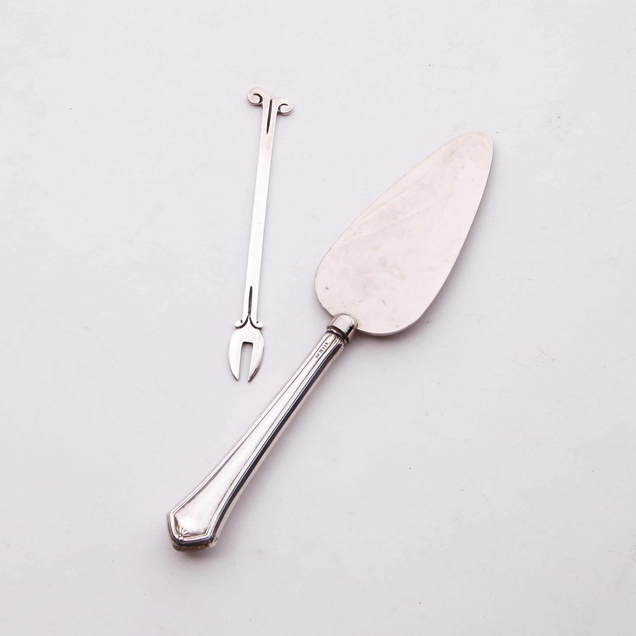 Sterling Silver Flatware Pairing