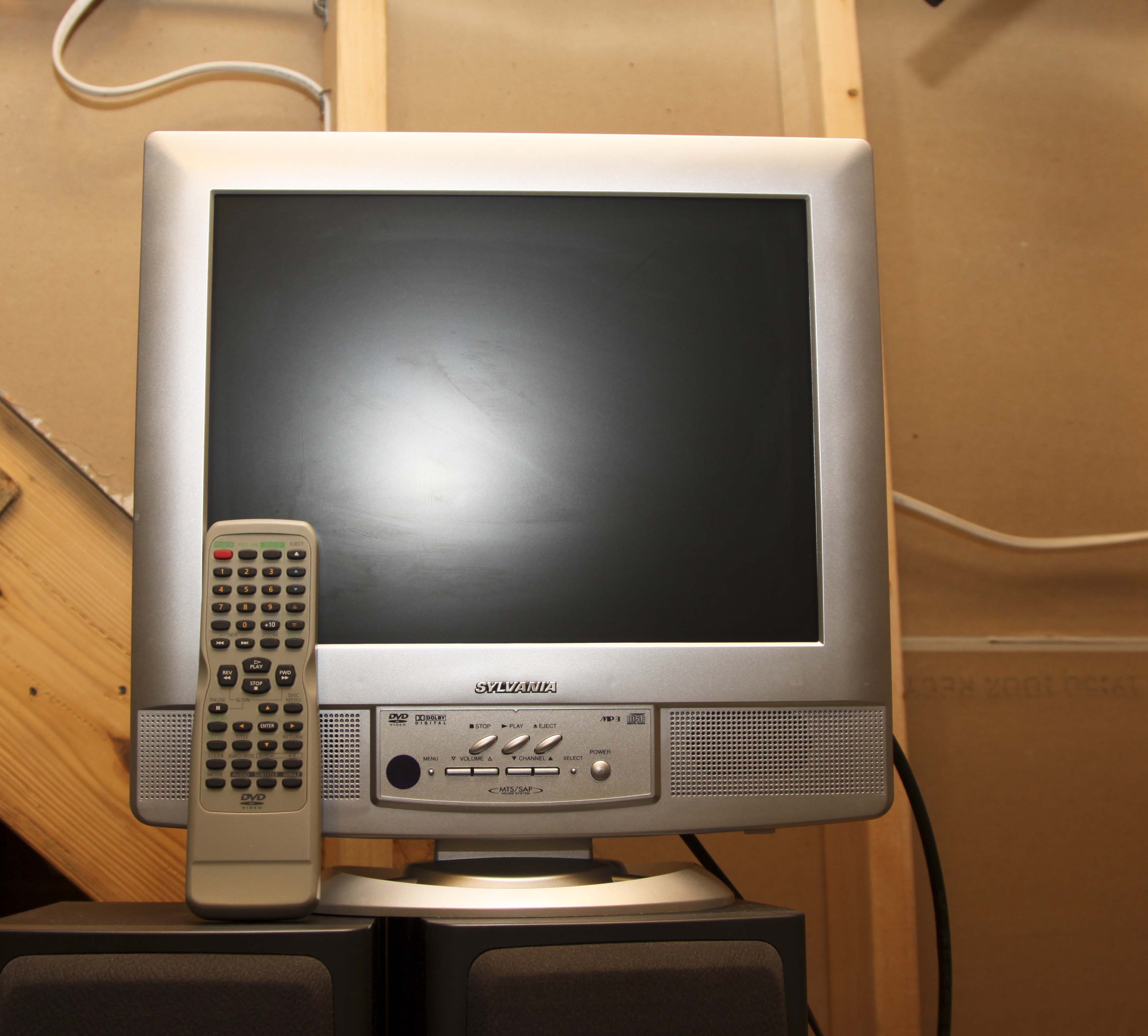 Sylvania 15" LCD DVD/Television Combo