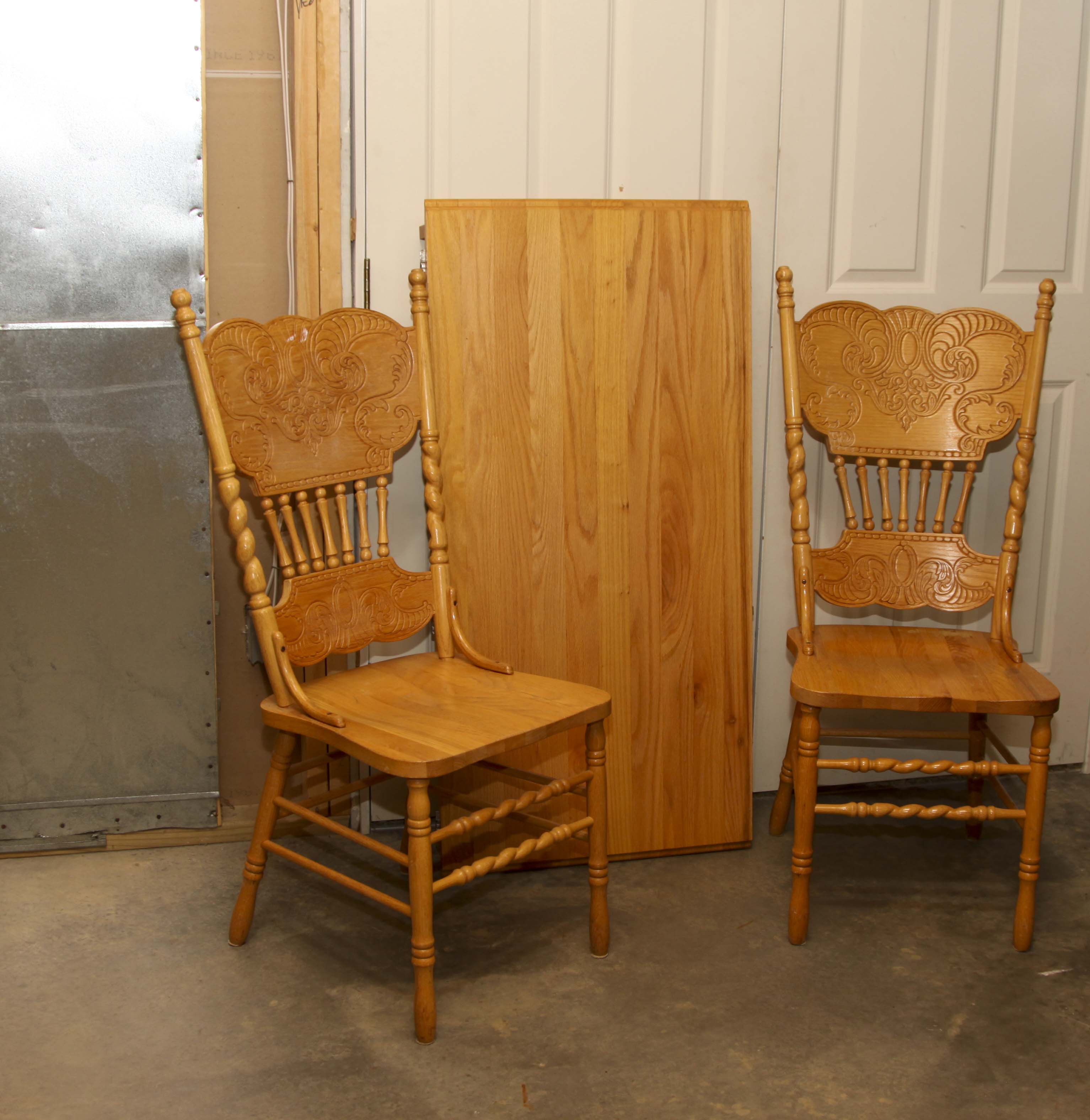 Oak Pedestal Dining Table and Six Chairs