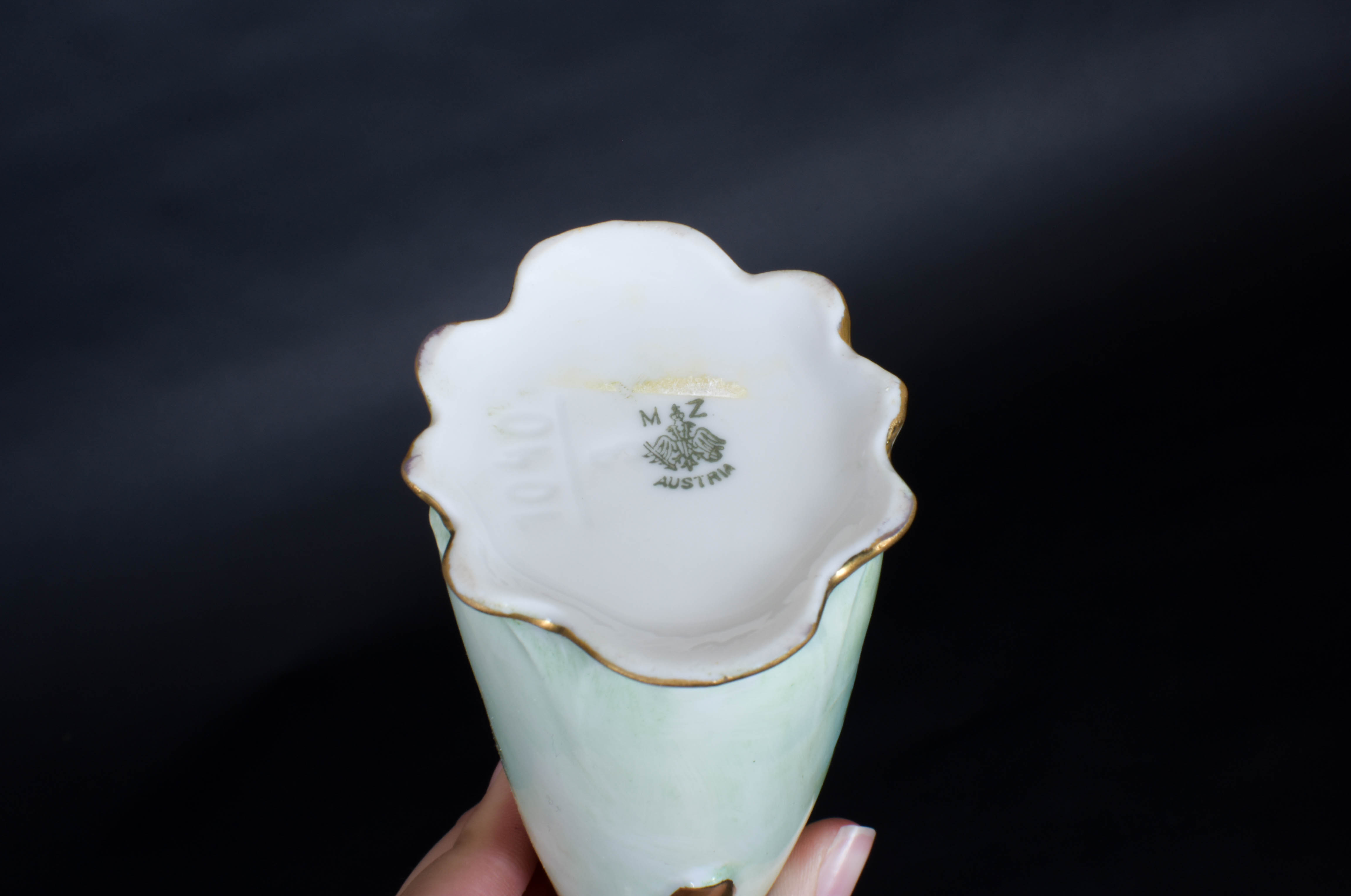 Collection of Frilled China