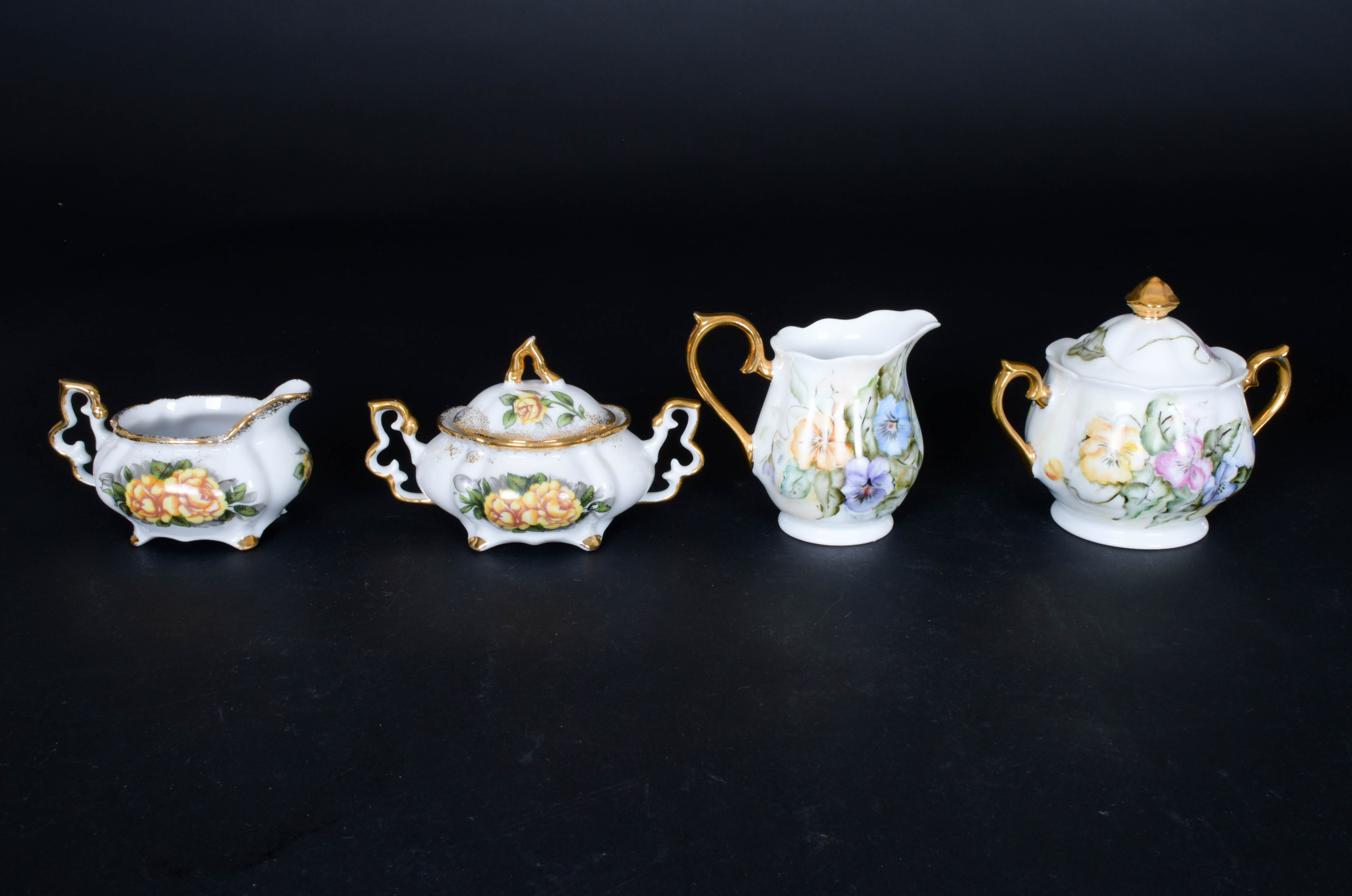 Collection of Frilled China
