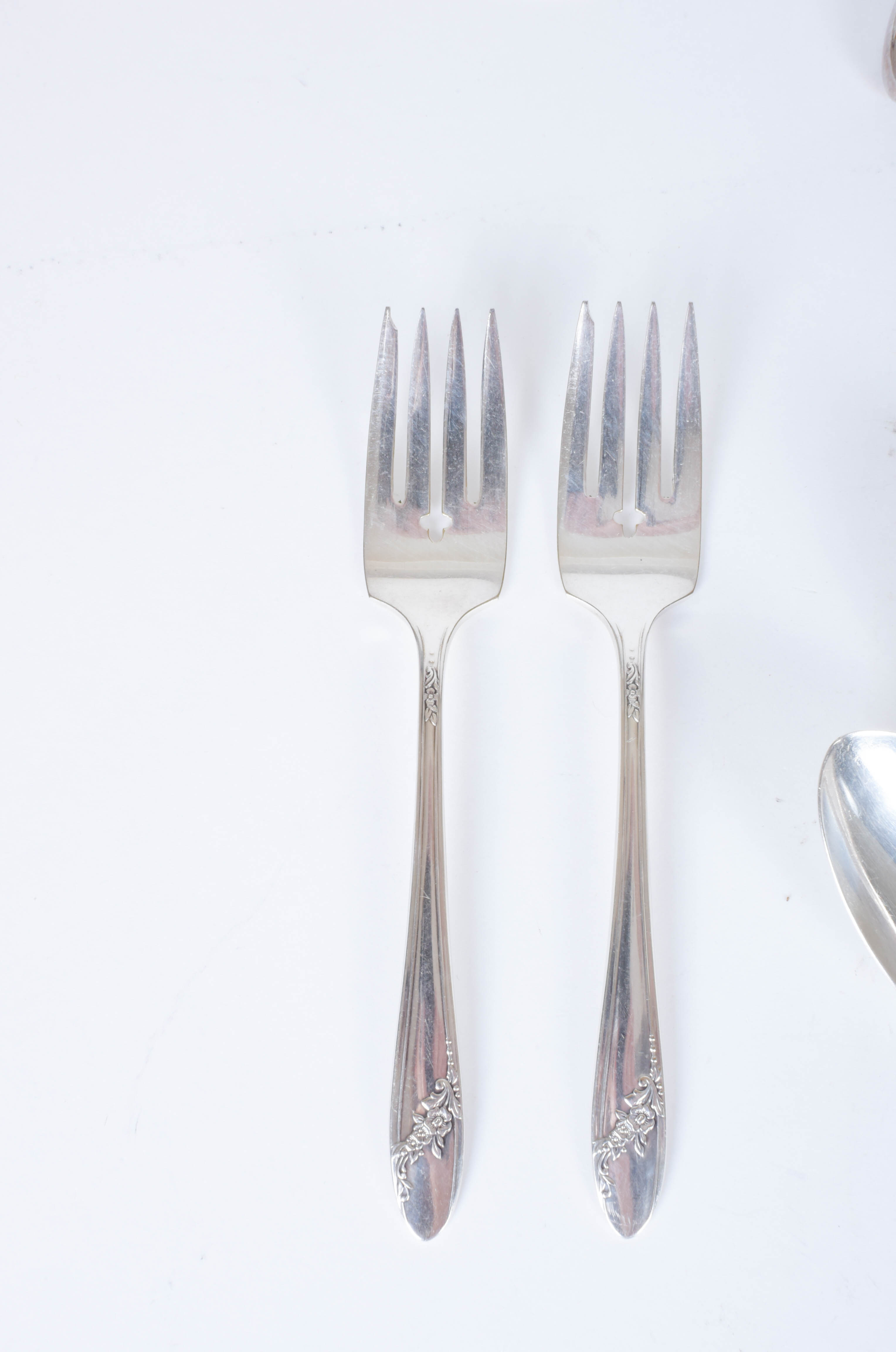 Collection of Vintage Tudor Plate "Queen Bess II Oneida Flatware