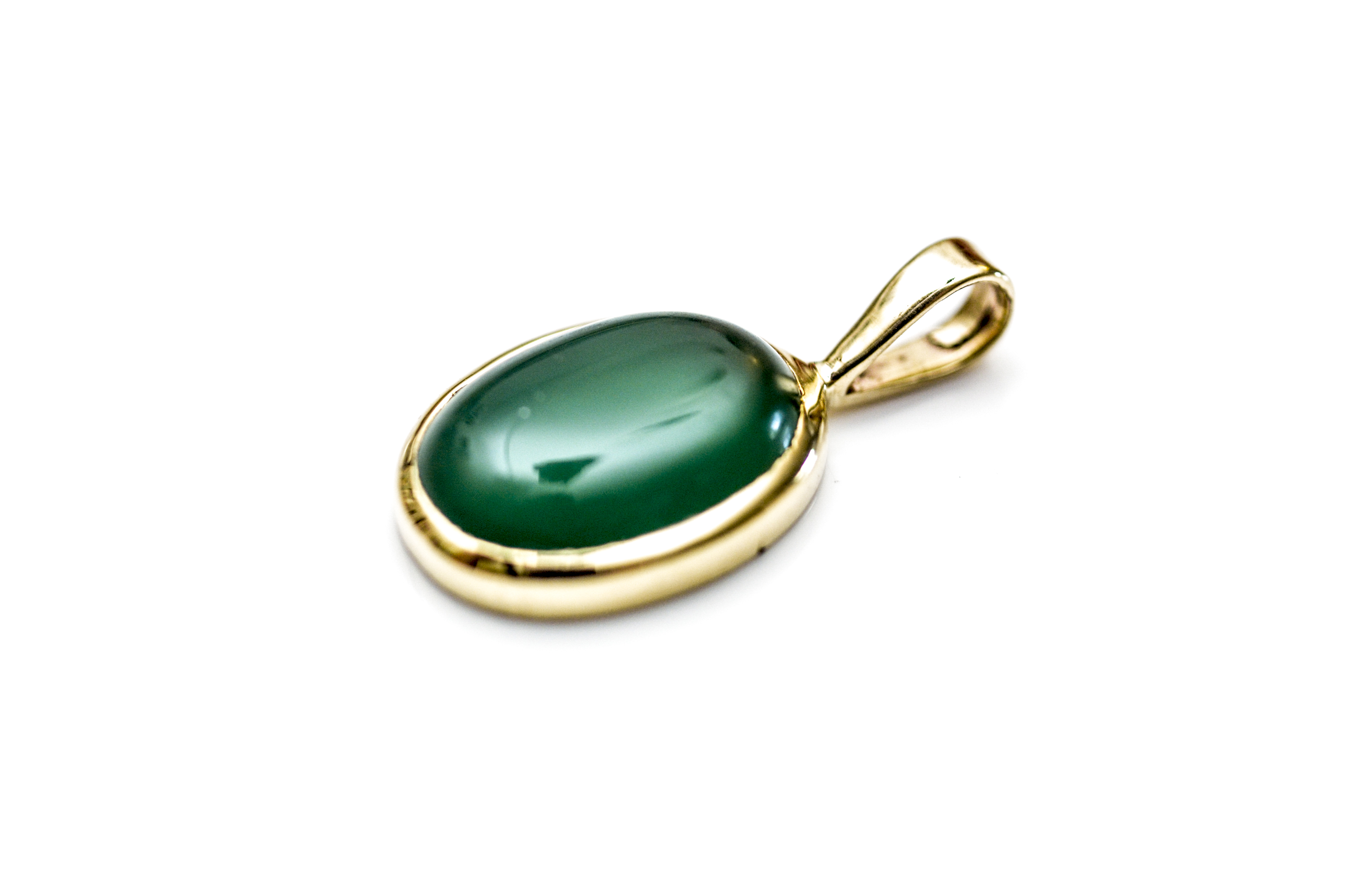 14K Yellow Gold and Chalcedony Pendant