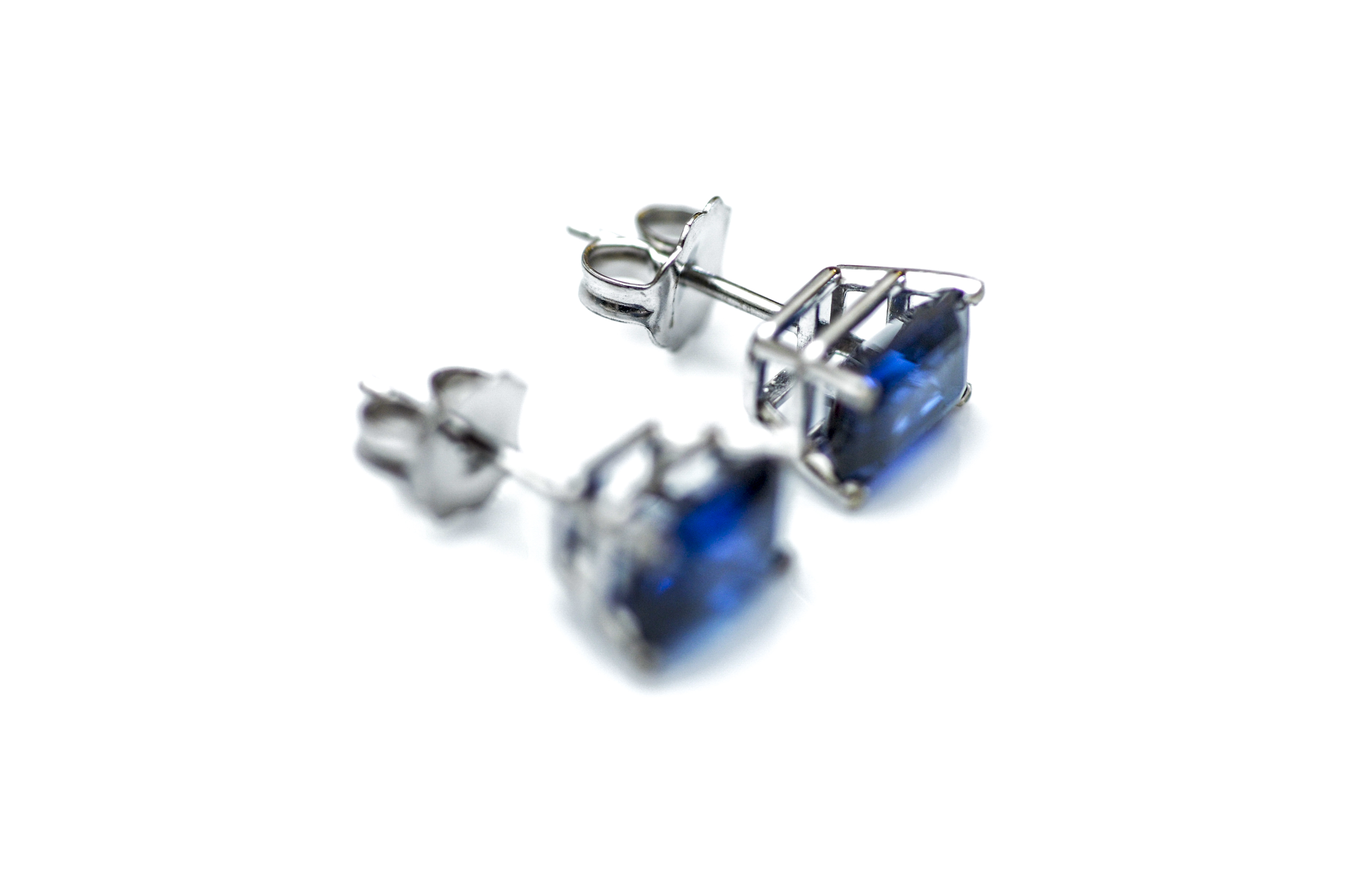 18K White Gold and Sapphire Earrings