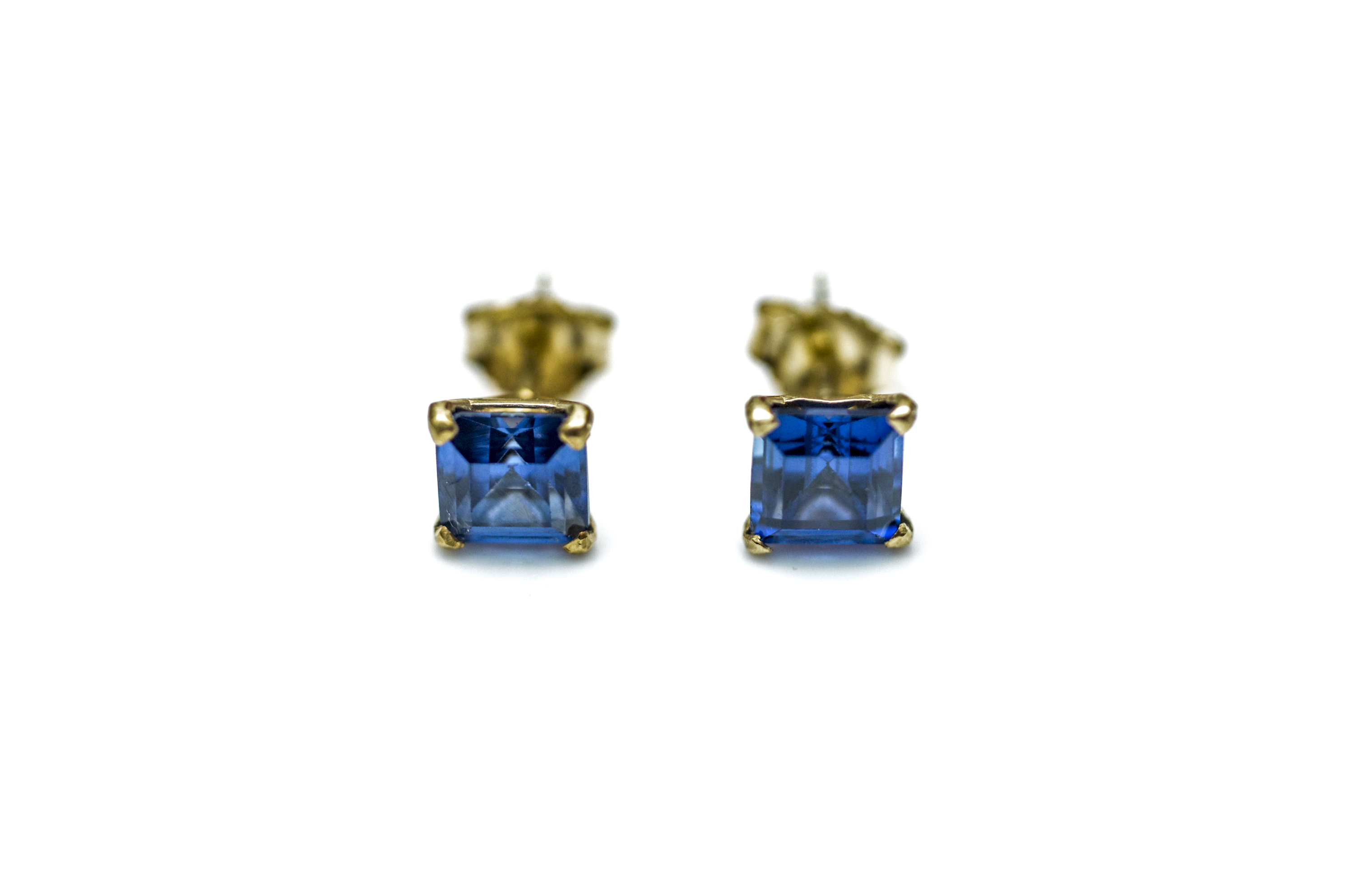 14K Yellow Gold and and Blue Synthetic Sapphire Earrings