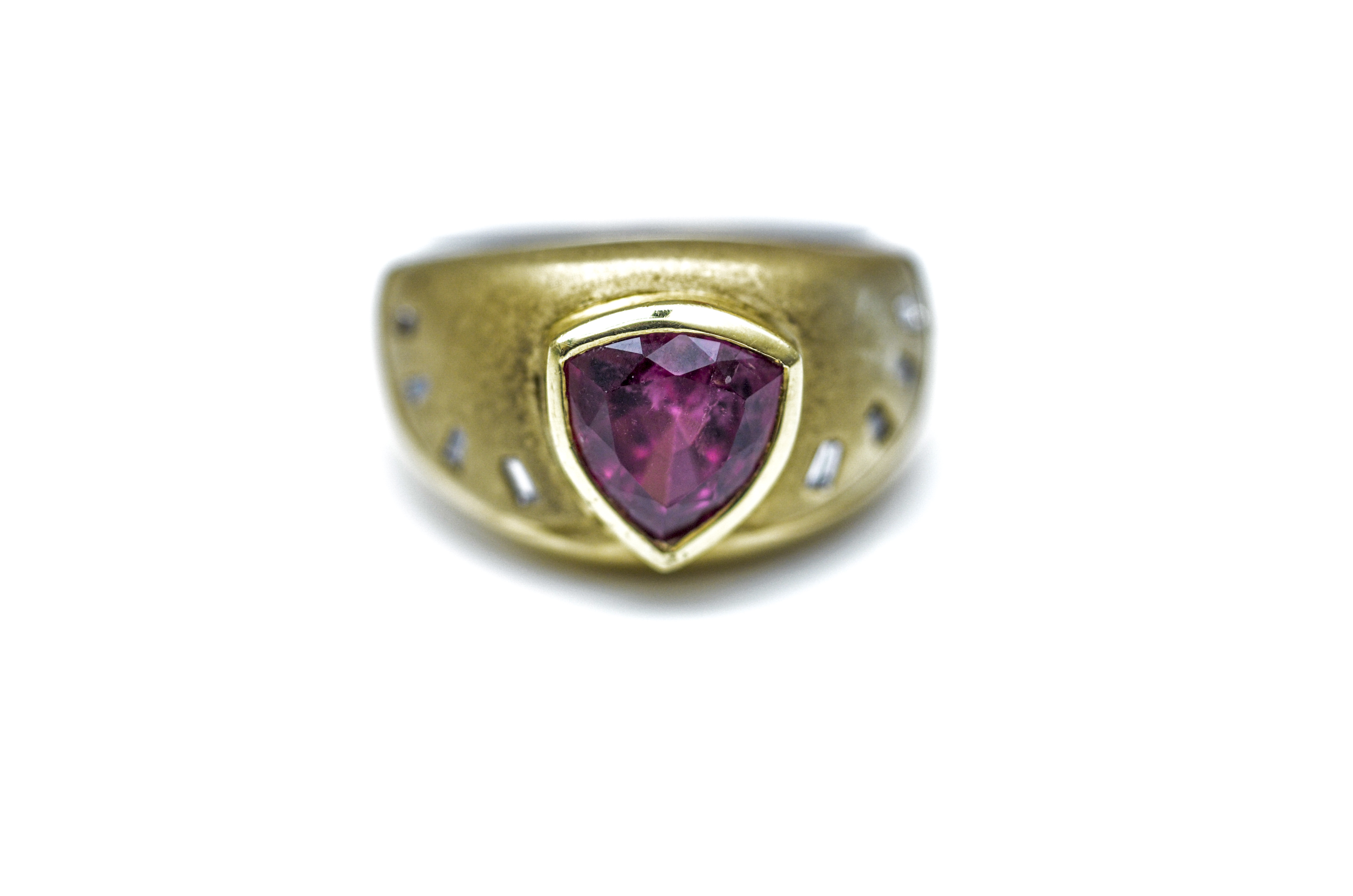 18K Yellow Gold and Red Tourmaline Ring