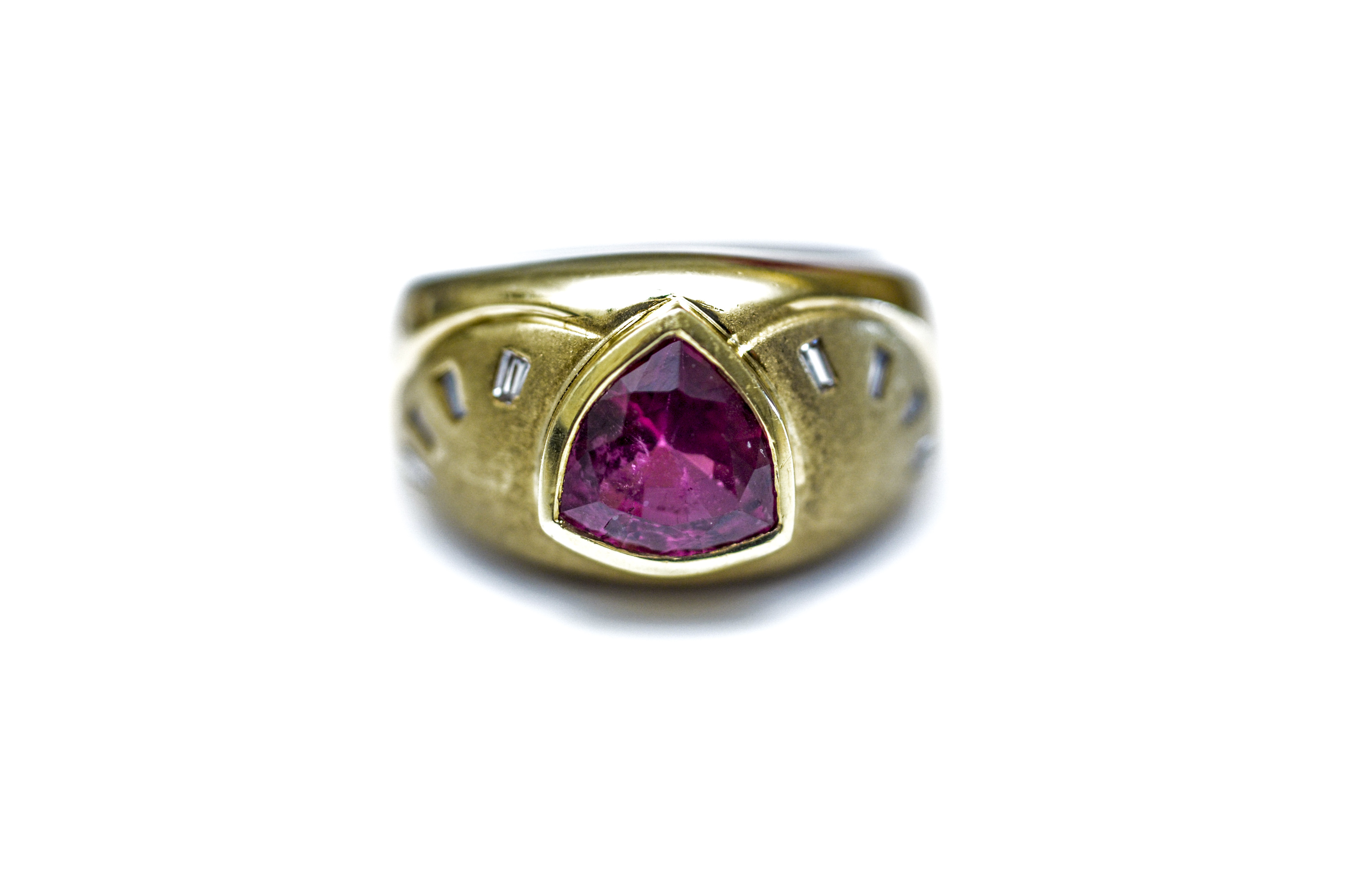 18K Yellow Gold and Red Tourmaline Ring