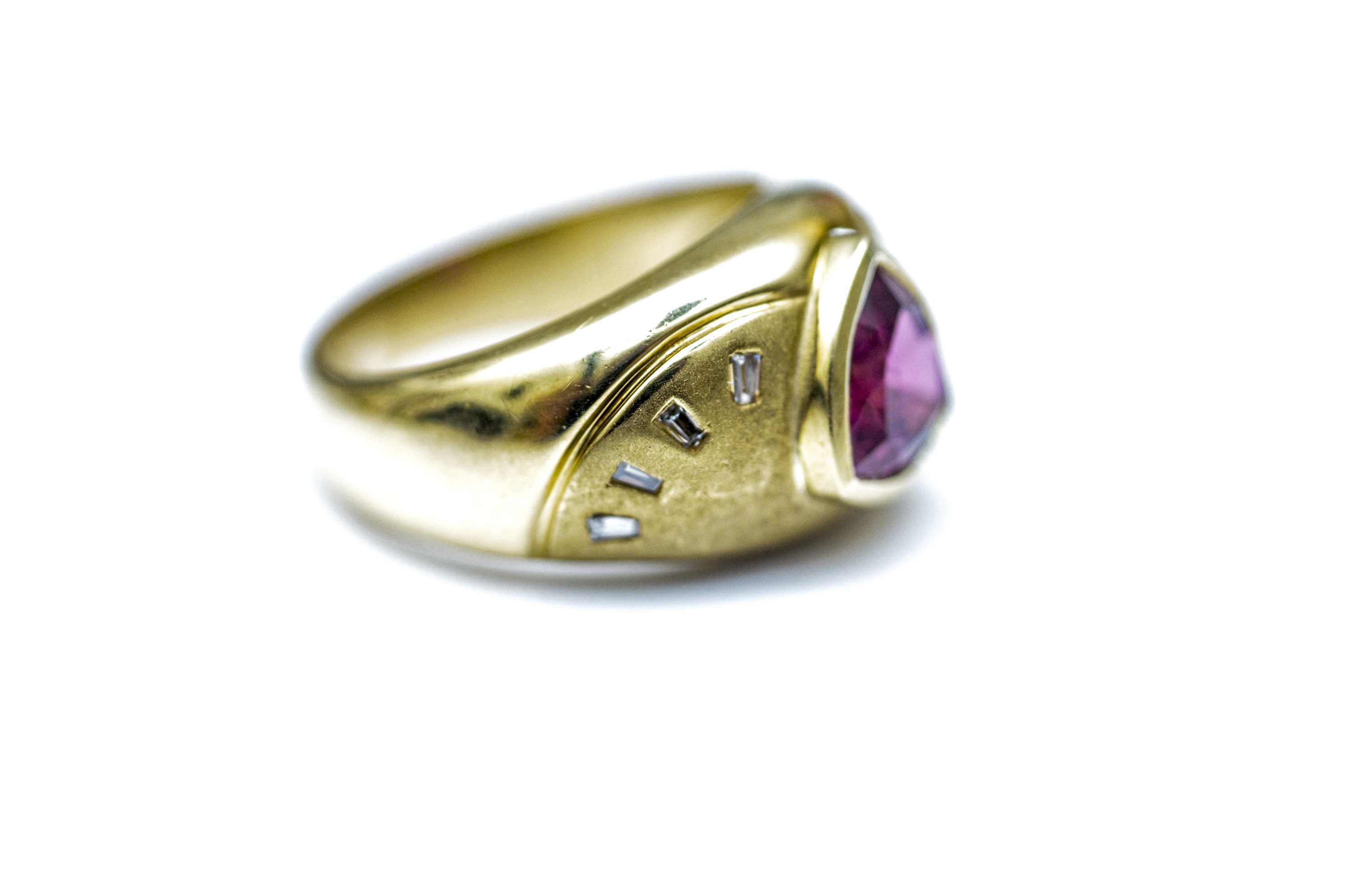 18K Yellow Gold and Red Tourmaline Ring