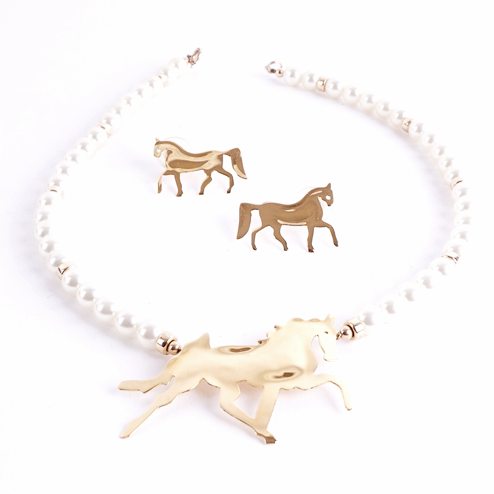 Carlton Ridge Necklace Set Assortment