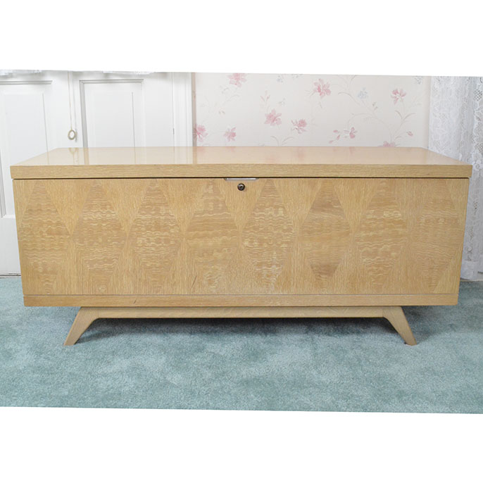 Mid Century Modern Lane Cedar Chest